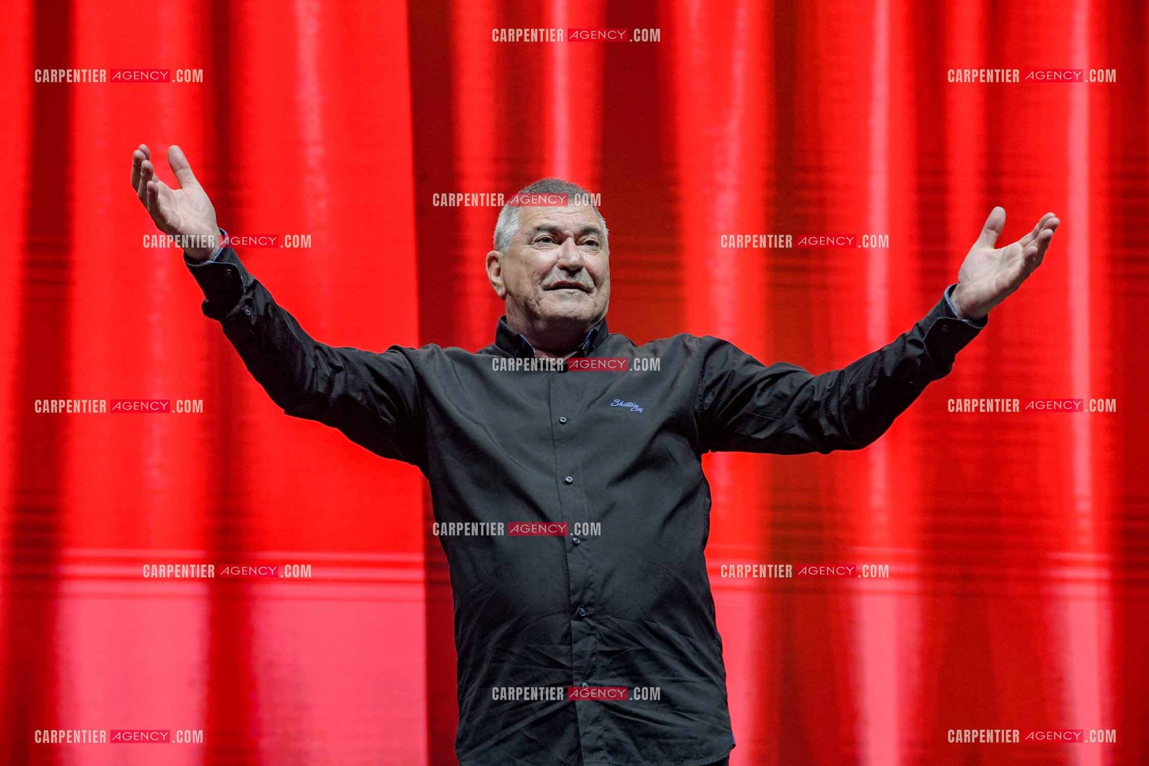 L'humoriste Jean-Marie Bigard en spectacle aux arènes de Fréjus.  ( Exclusif )