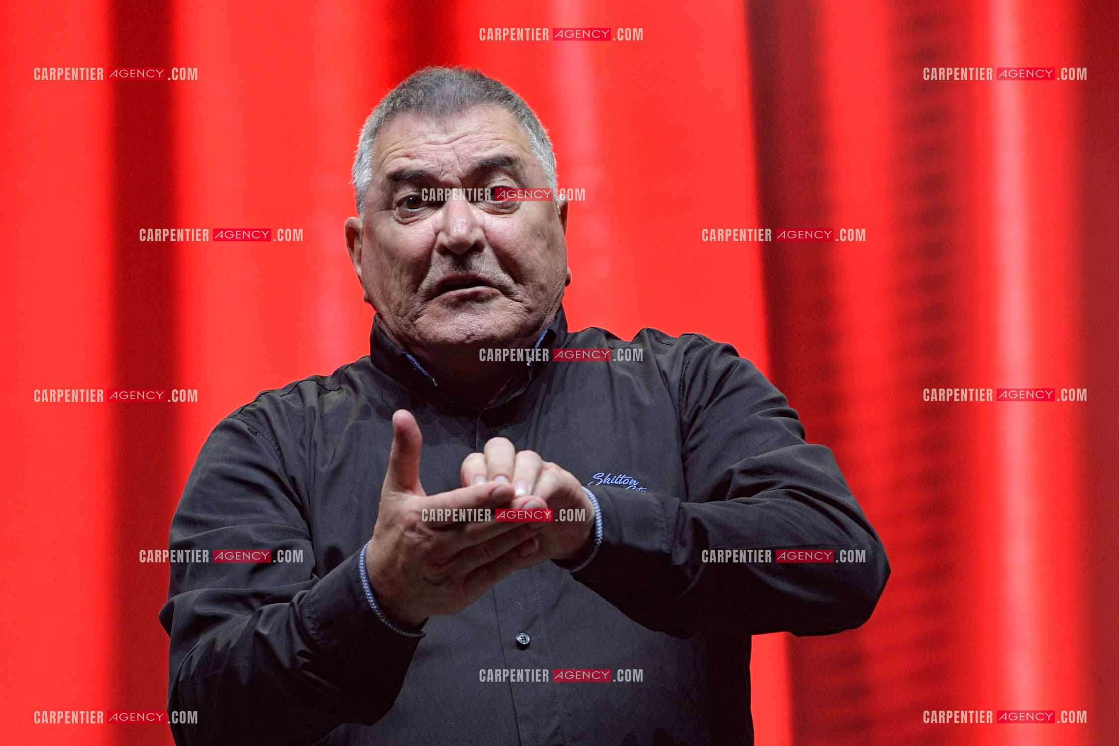 L'humoriste Jean-Marie Bigard en spectacle aux arènes de Fréjus.  ( Exclusif )