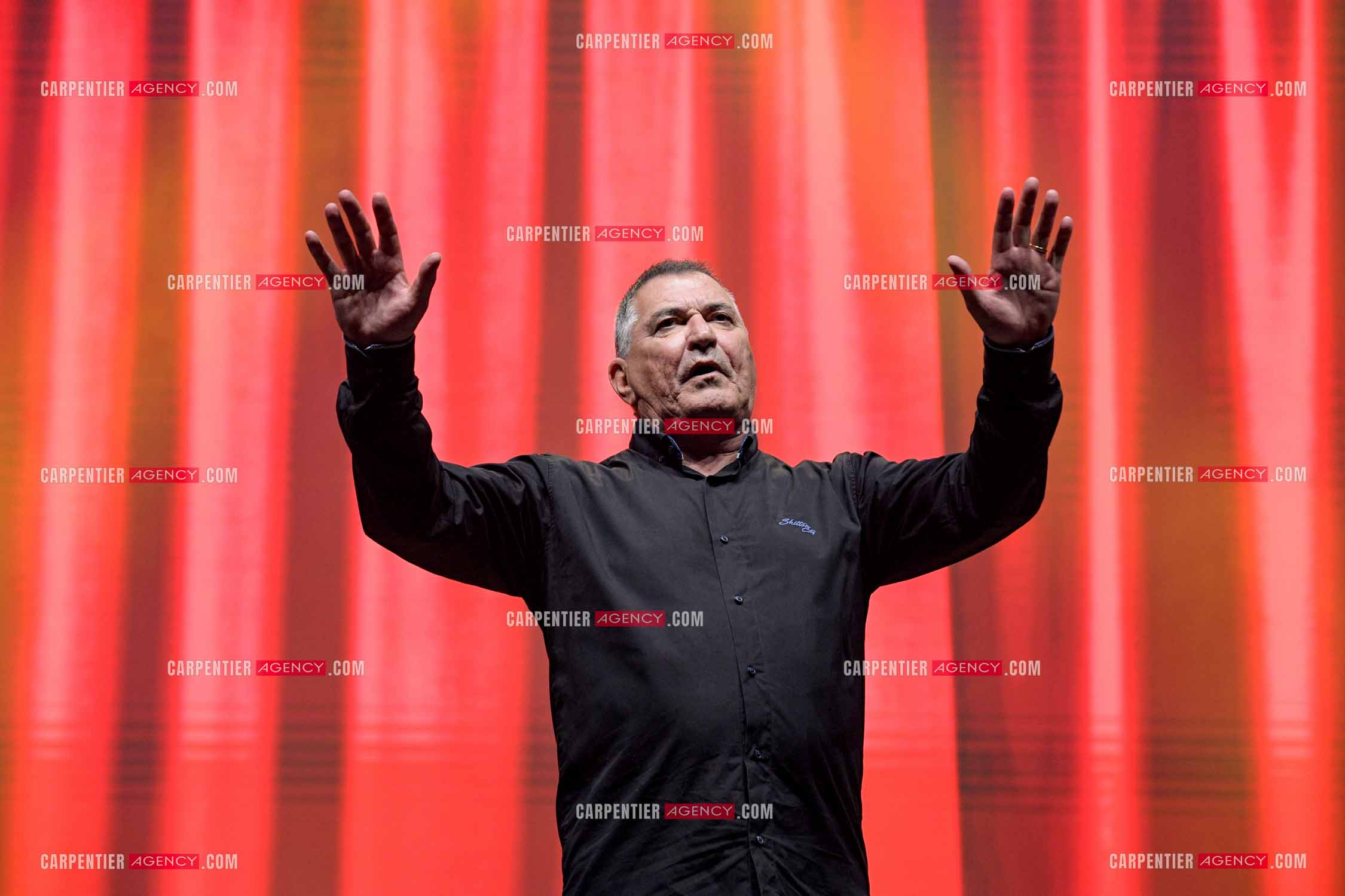 L'humoriste Jean-Marie Bigard en spectacle aux arènes de Fréjus.  ( Exclusif )