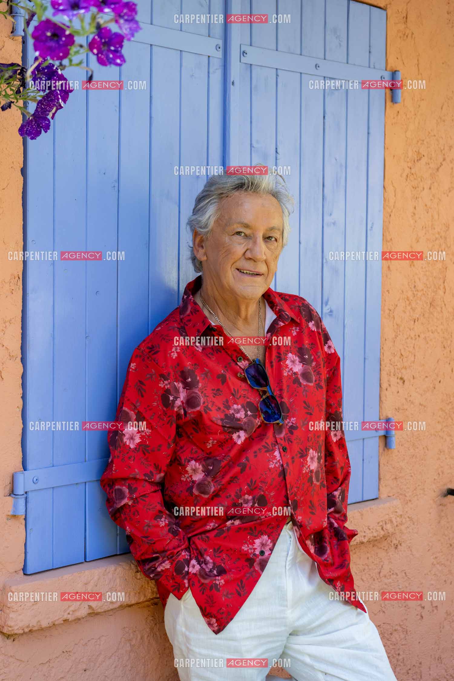 Portrait du chanteur Jean-Pierre Savelli chez lui dans le Var le 28 Mai 2025.  ( Exclusif )