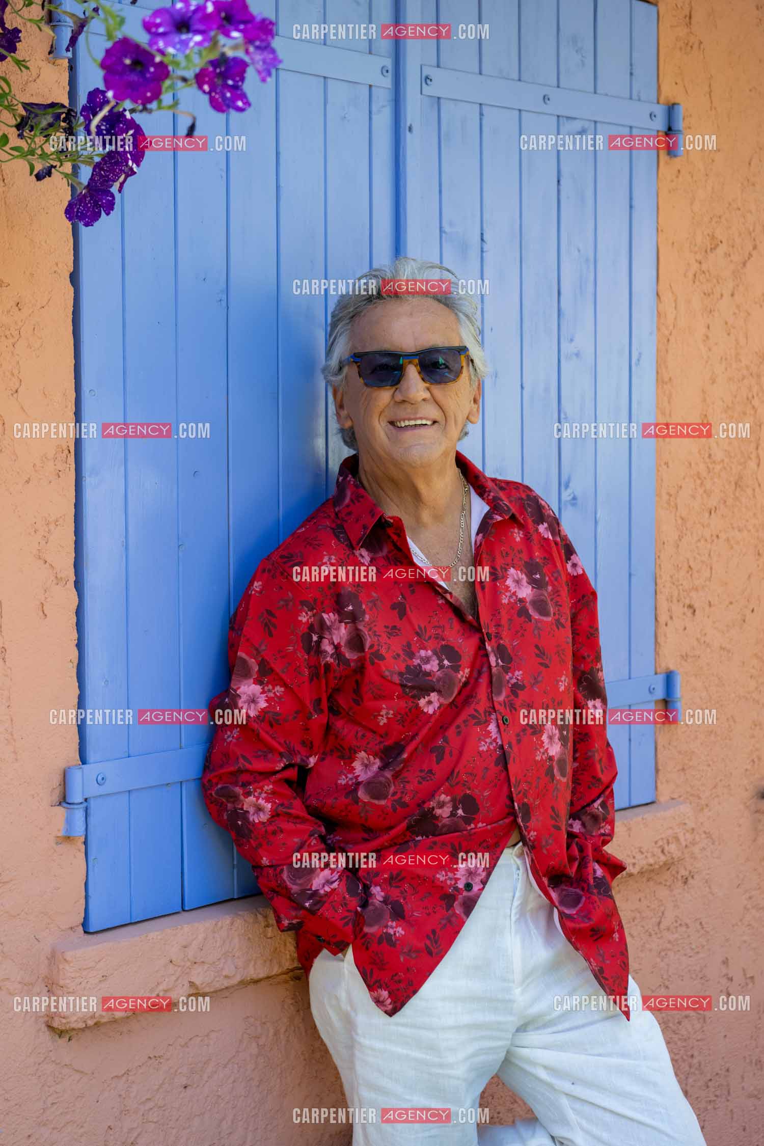 Portrait du chanteur Jean-Pierre Savelli chez lui dans le Var le 28 Mai 2025.  ( Exclusif )