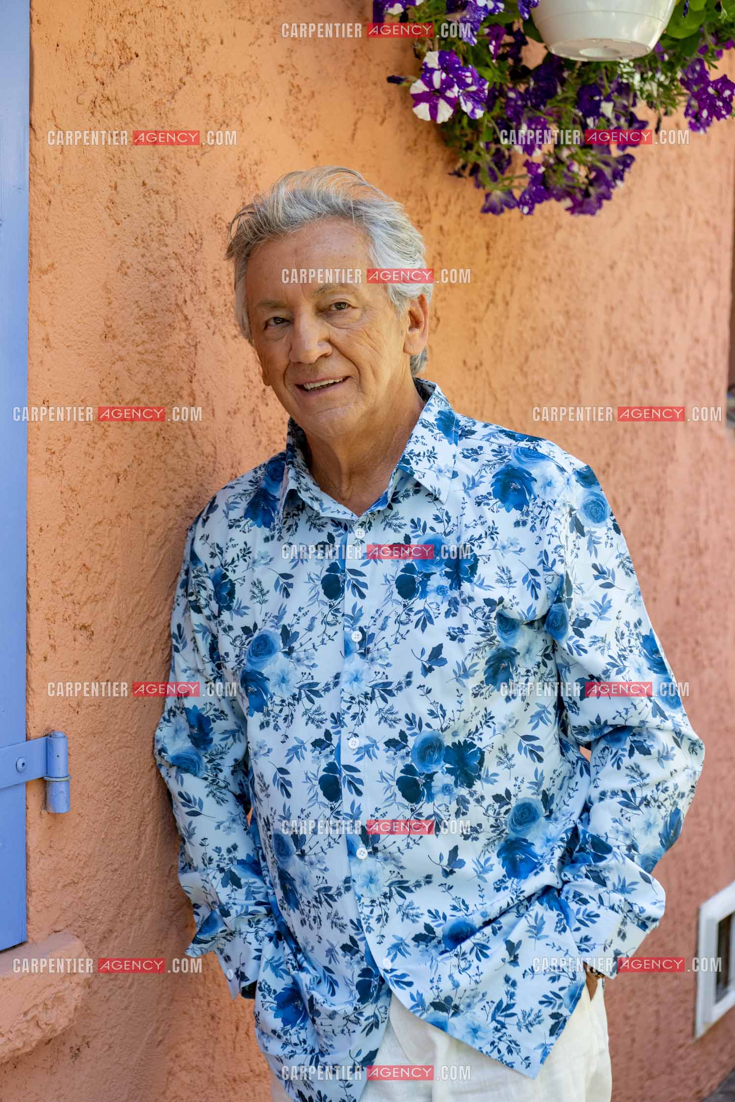 Portrait du chanteur Jean-Pierre Savelli chez lui dans le Var le 28 Mai 2025.  ( Exclusif )