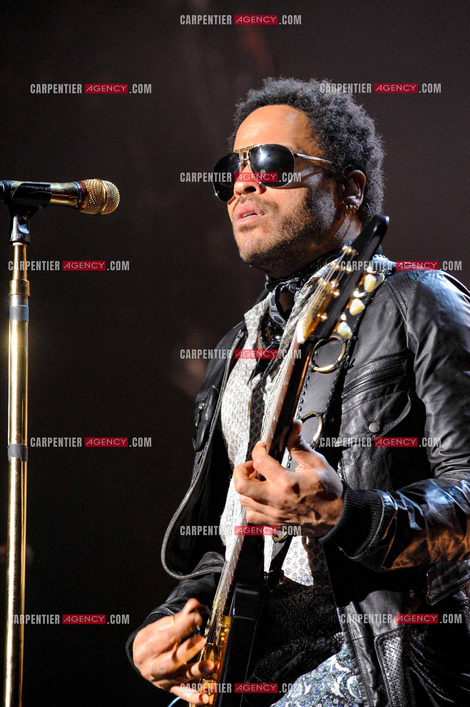 L'artiste rock américain Lenny Kravitz en concert au Zénith de Paris pour deux soirs.   ( Exclusif )
