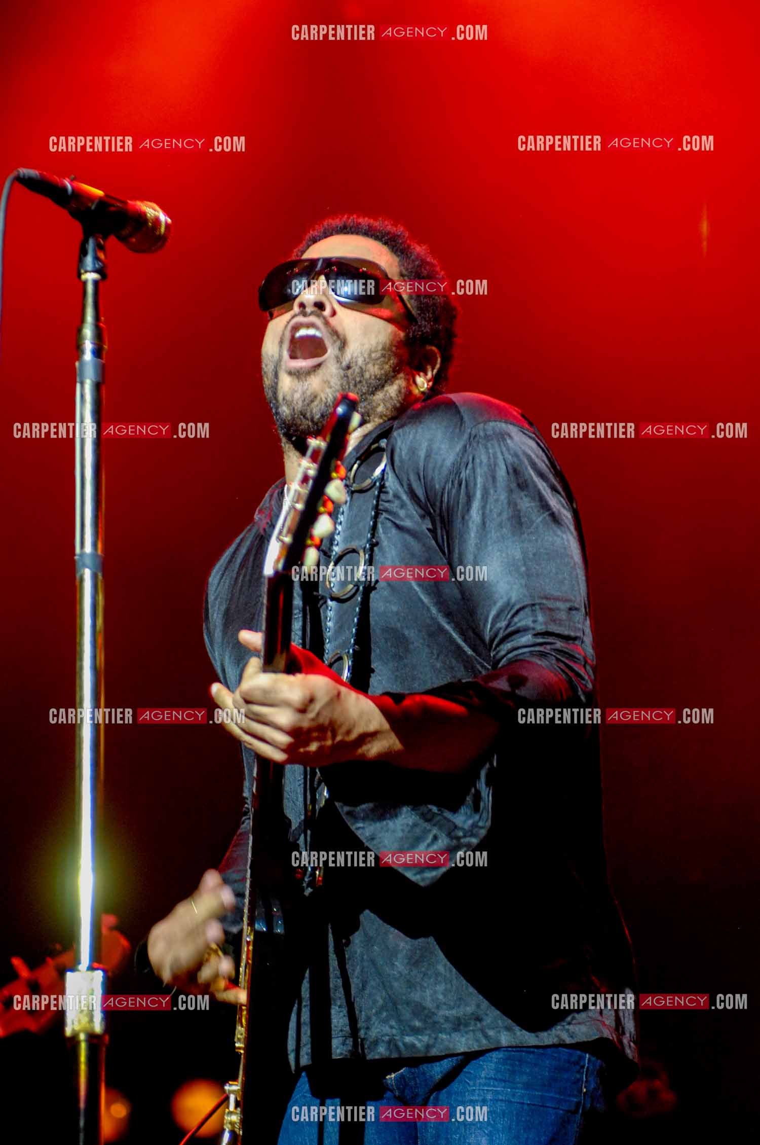 L'artiste rock américain Lenny Kravitz en concert au Zénith de Paris pour deux soirs.   ( Exclusif )