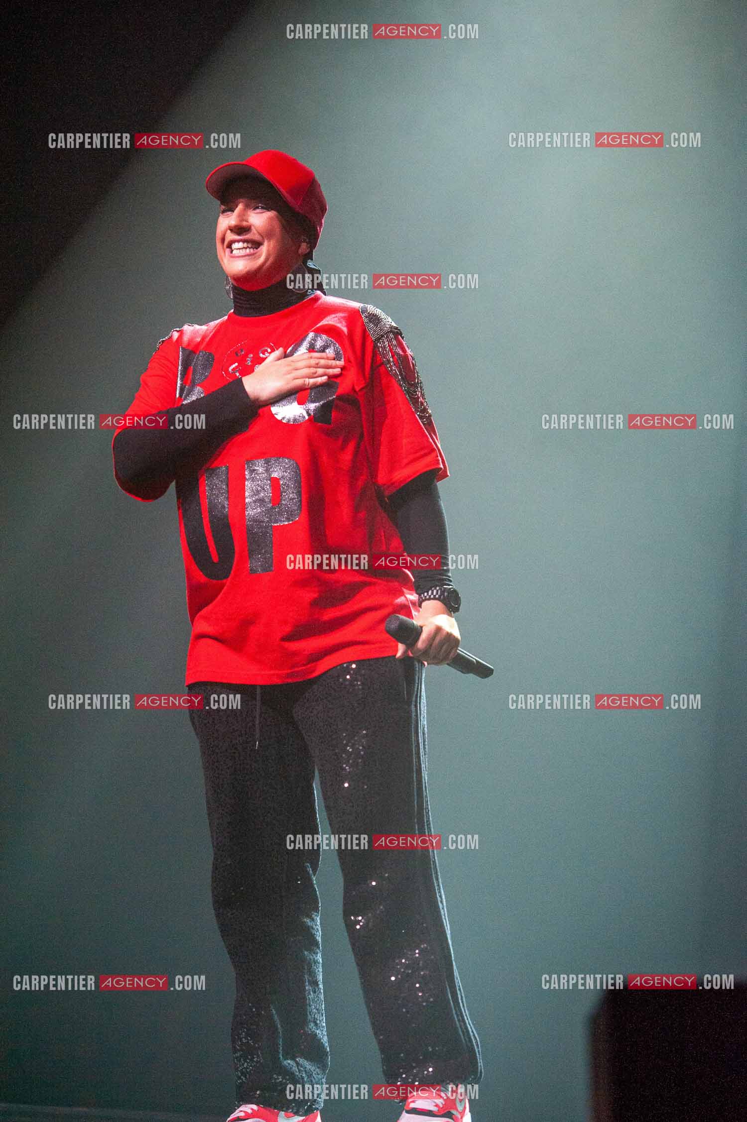 La chanteuse Diam's en concert au Zénith de Paris en 2010.    ( Exclusif )