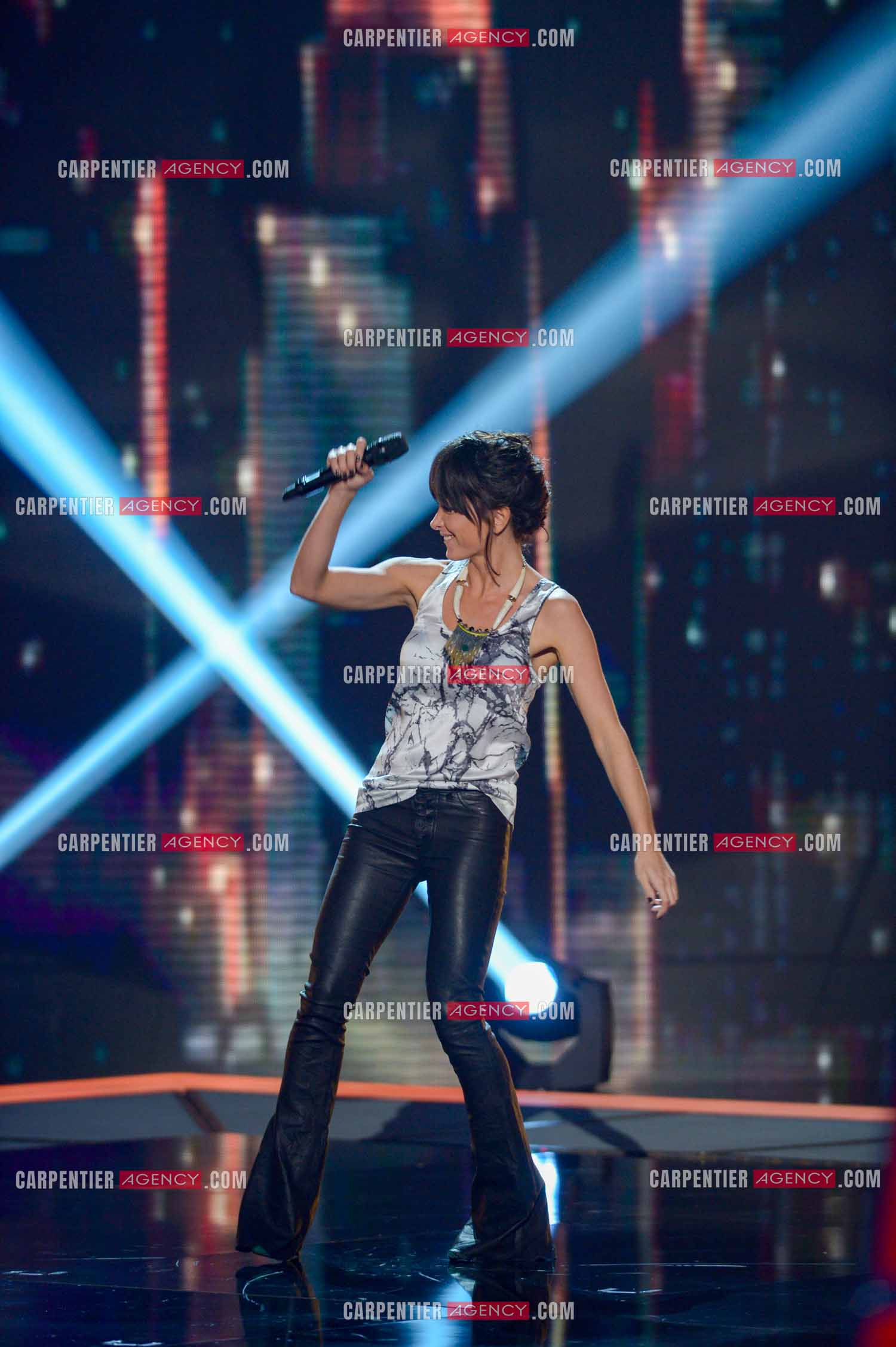 La chanteuse Jenifer Bartoli coach vocal de l'émission The Voice Kid's.  ( Exclusif )