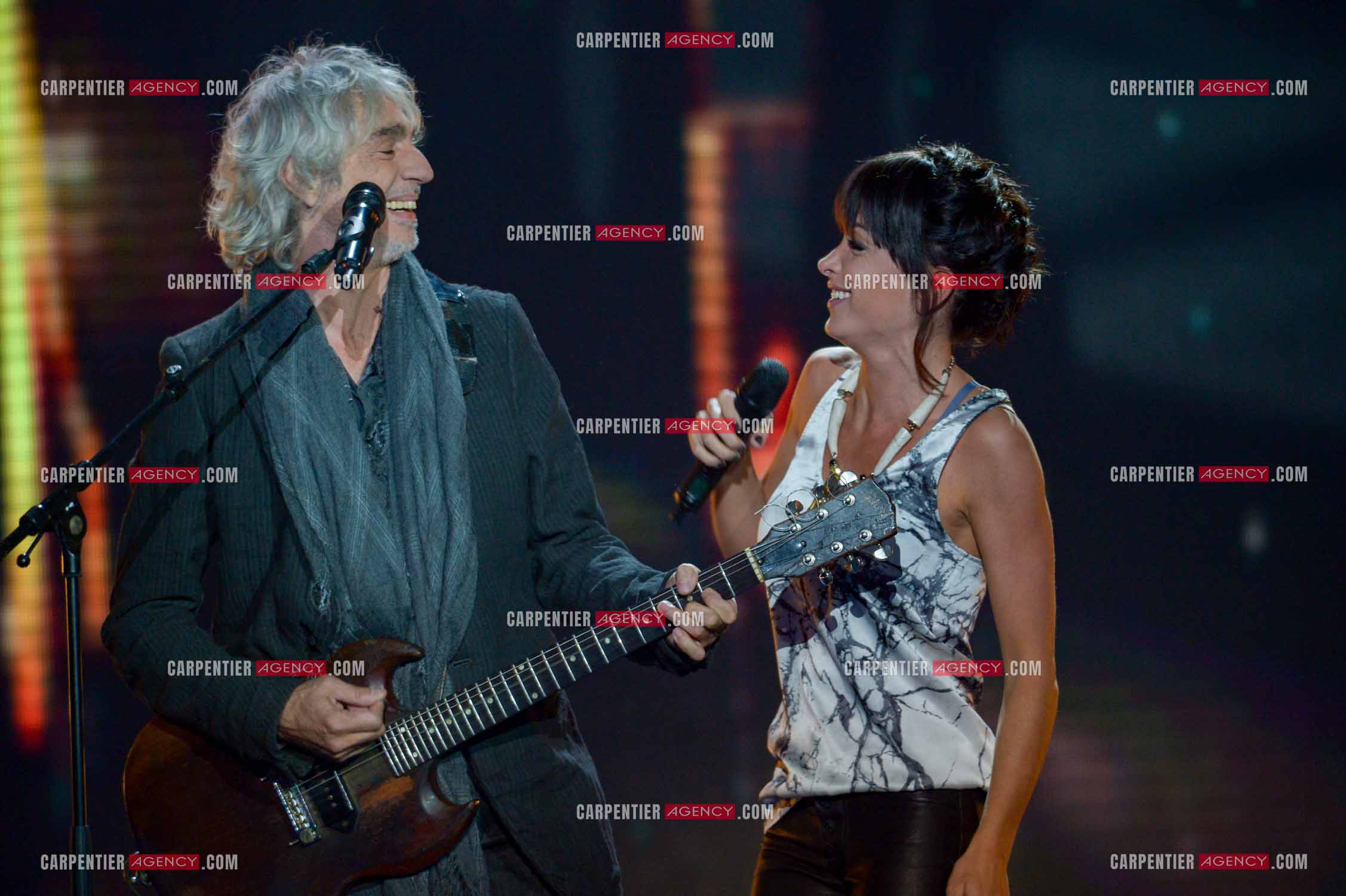 Les deux coachs de l'émission The Voice Kid's Louis Bertignac et Jenifer Bartoli.  ( Exclusif )