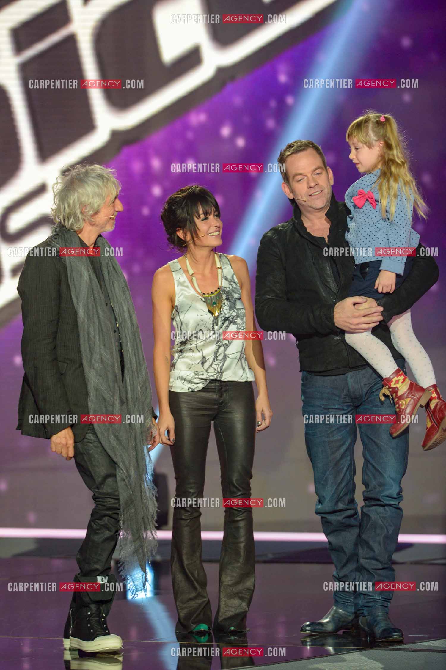 C'est le chanteur Garou qui est choisi par la petite Gloria De Blasi pour la coacher dans cette aventure.  ( Exclusif )