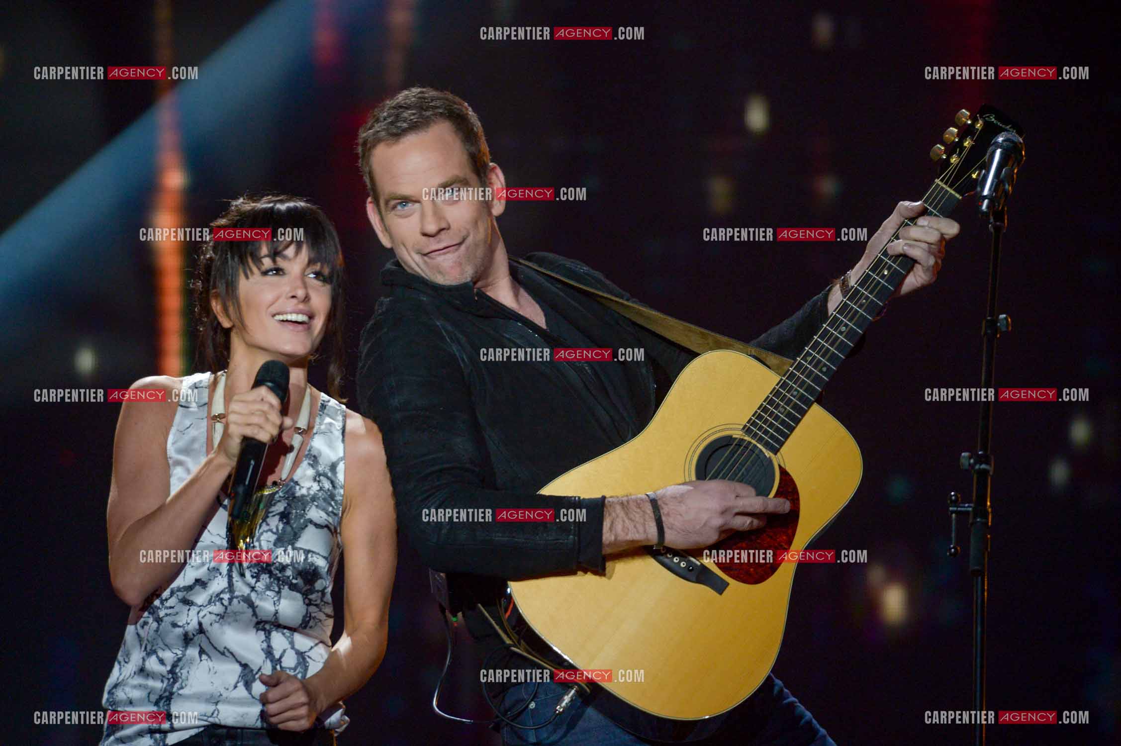 Les deux coachs de l'émission The Voice Kid's Jenifer Bertoli et Garou lors d'un duo.  ( Exclusif )