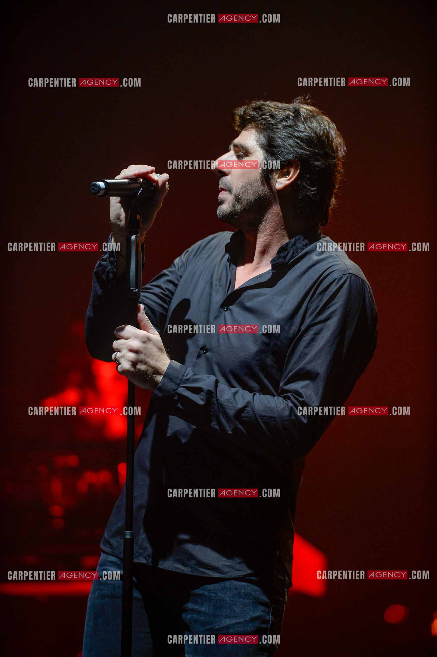 Le chanteur Patrick Fiori en concert.  ( Exclusif )