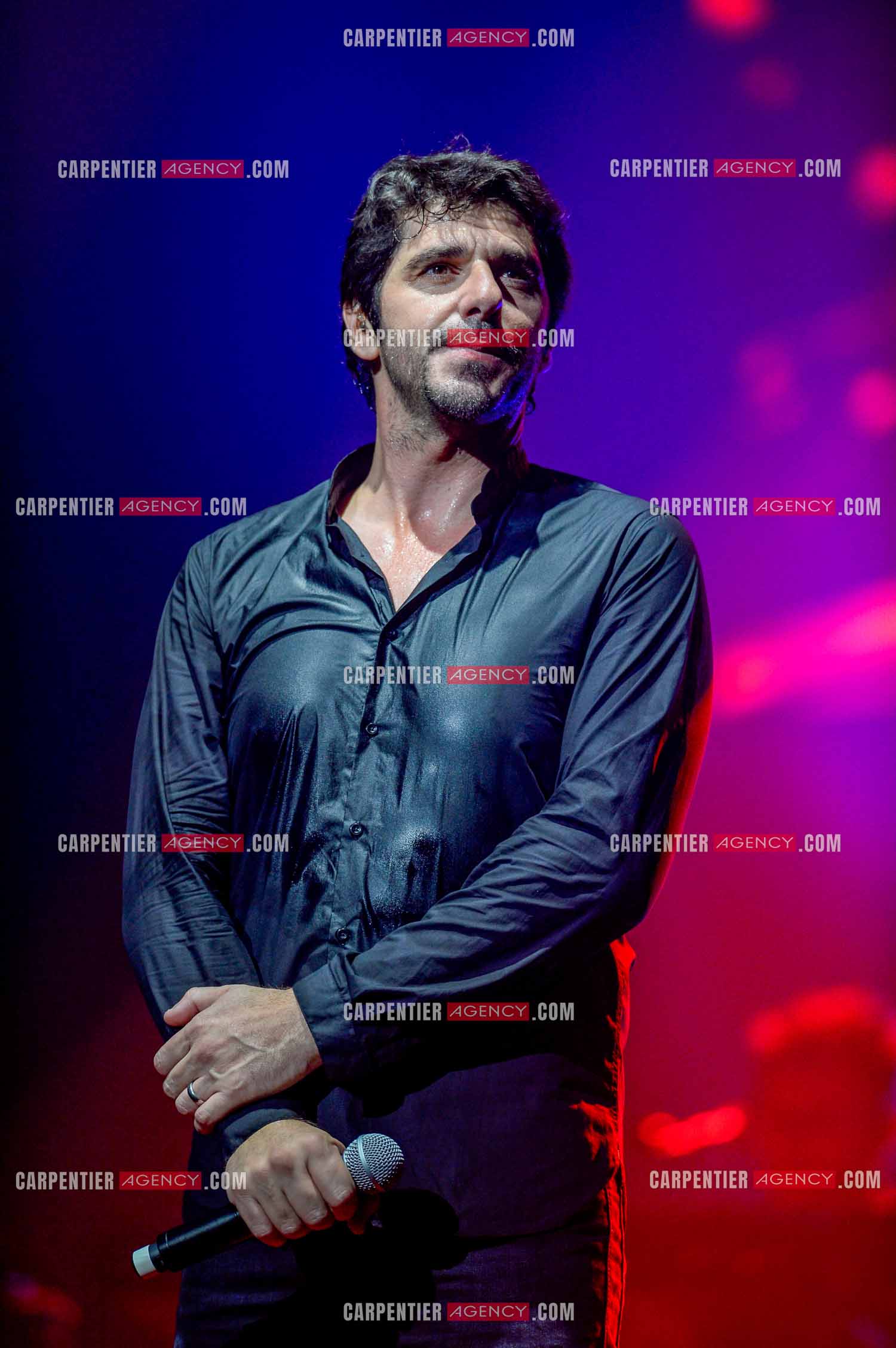 Le chanteur Patrick Fiori en concert.  ( Exclusif )