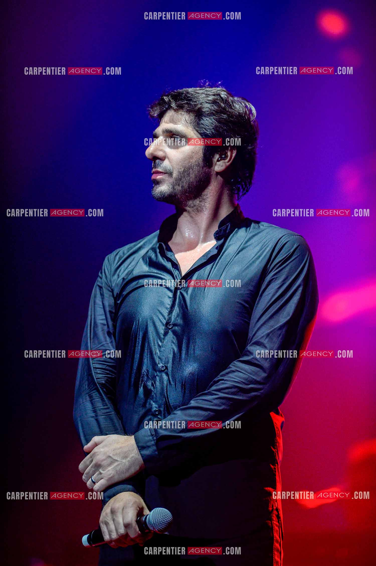 Le chanteur Patrick Fiori en concert.  ( Exclusif )