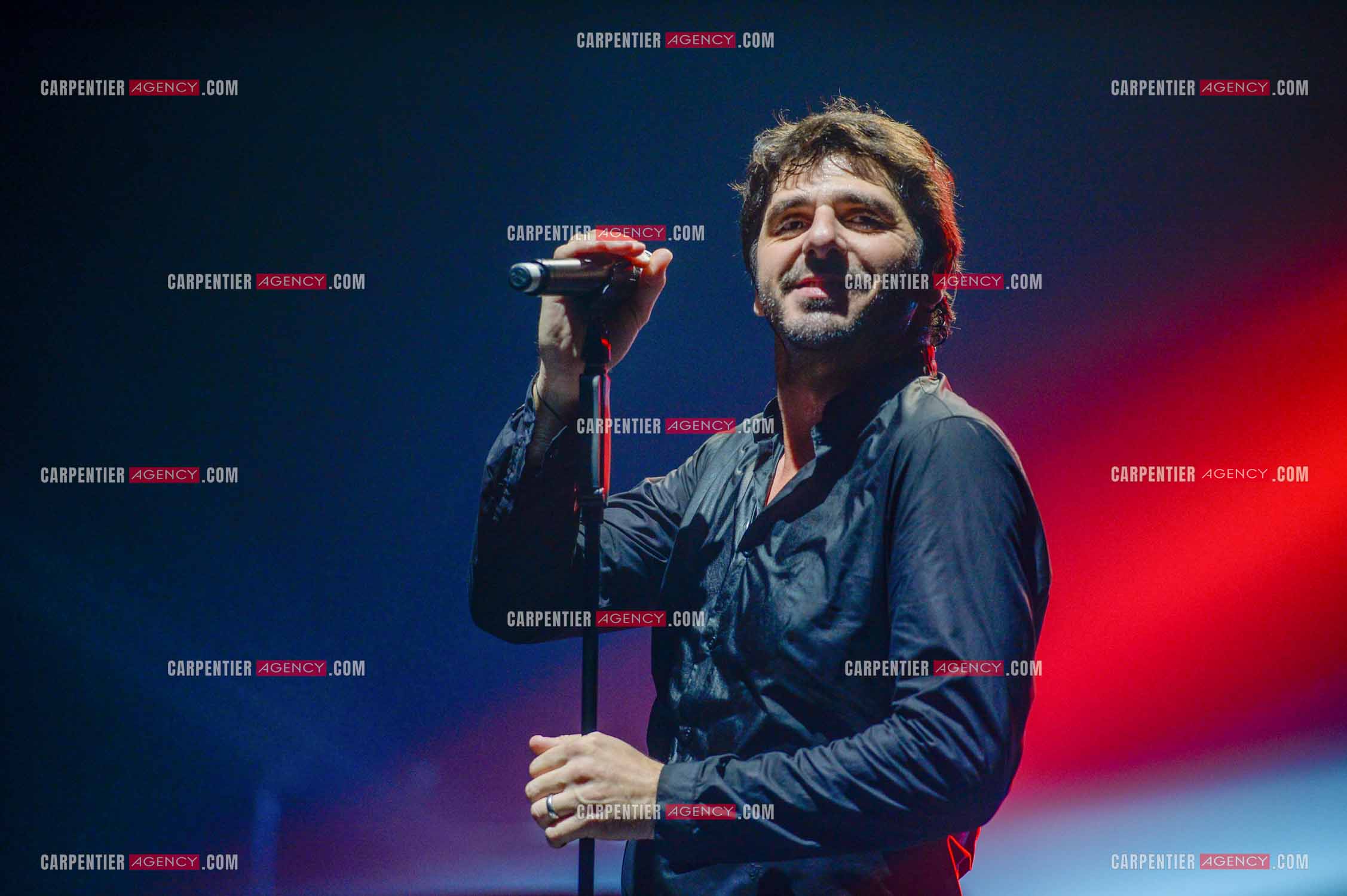Le chanteur Patrick Fiori en concert.  ( Exclusif )