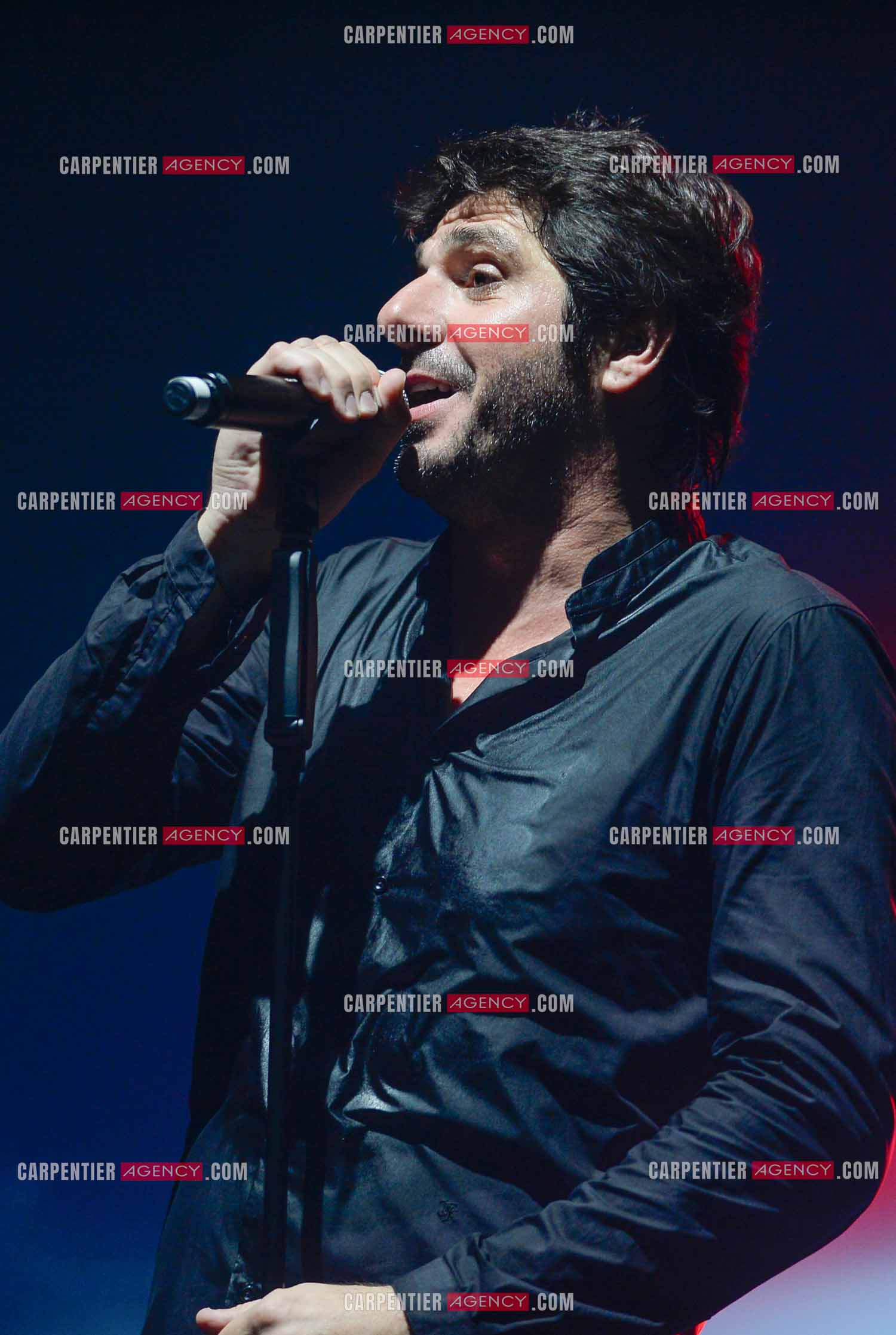 Le chanteur Patrick Fiori en concert.  ( Exclusif )