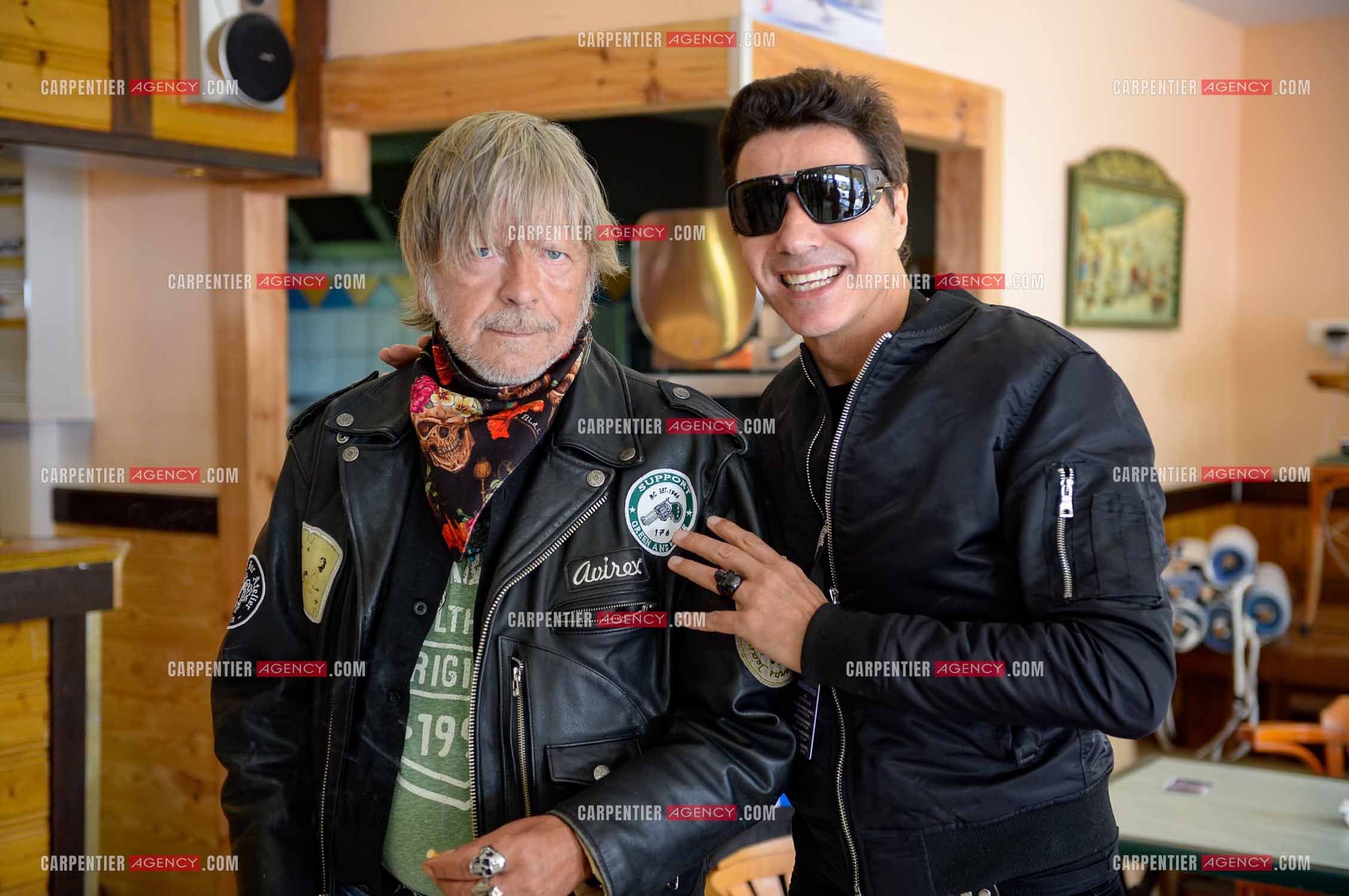 Le chanteur Renaud et son ami Jean-Luc  sur le site Gerardmer pour la concentration moto " MOTORDAYS ". Renaud était présent trois jours en tant que parrain, et aussi pour dédicasser son livre.