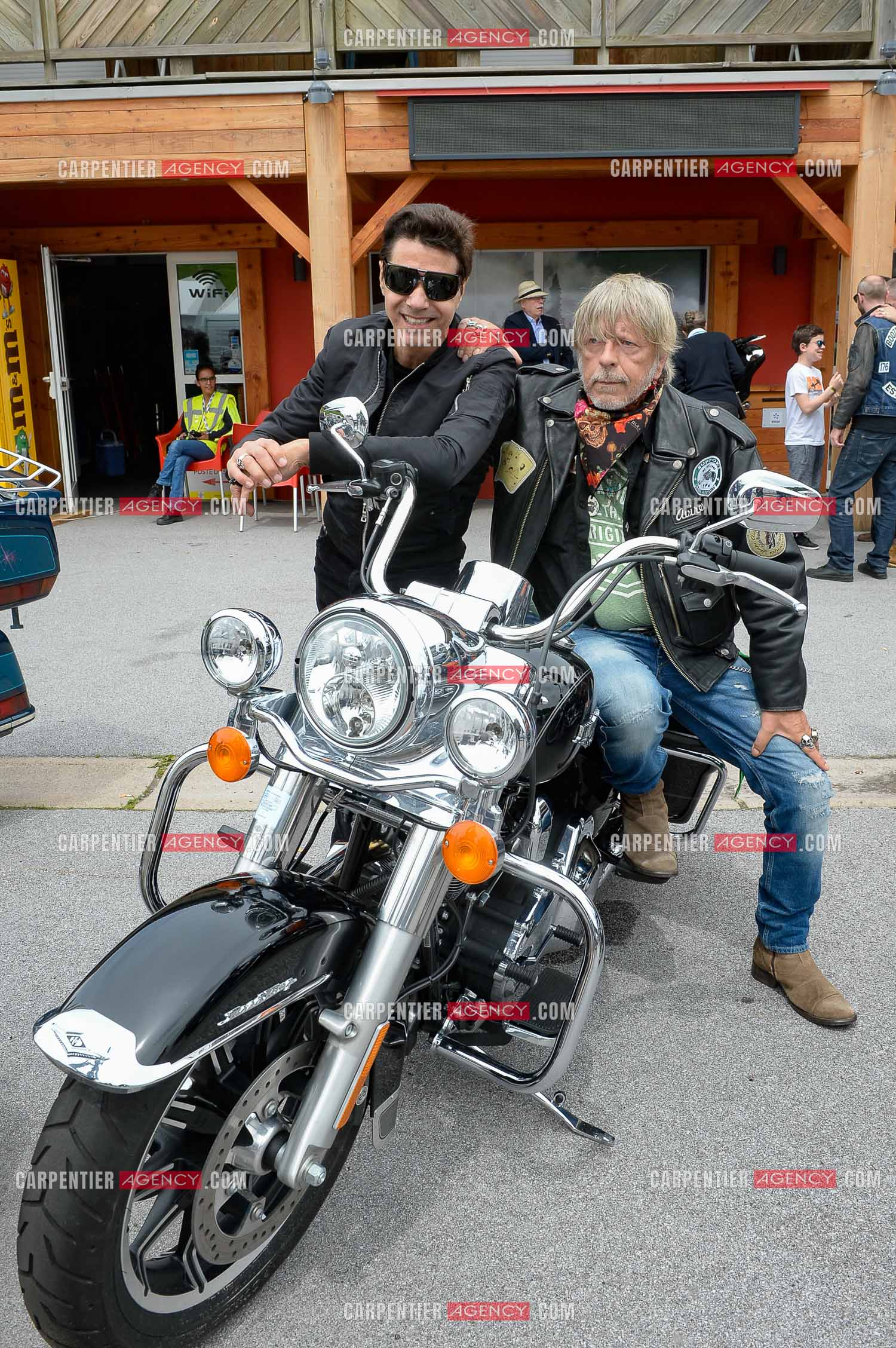 Le chanteur Renaud et son ami Jean-Luc Lahaye présent au festival Motordays à Gérardmer en 2016. (Exclusif )