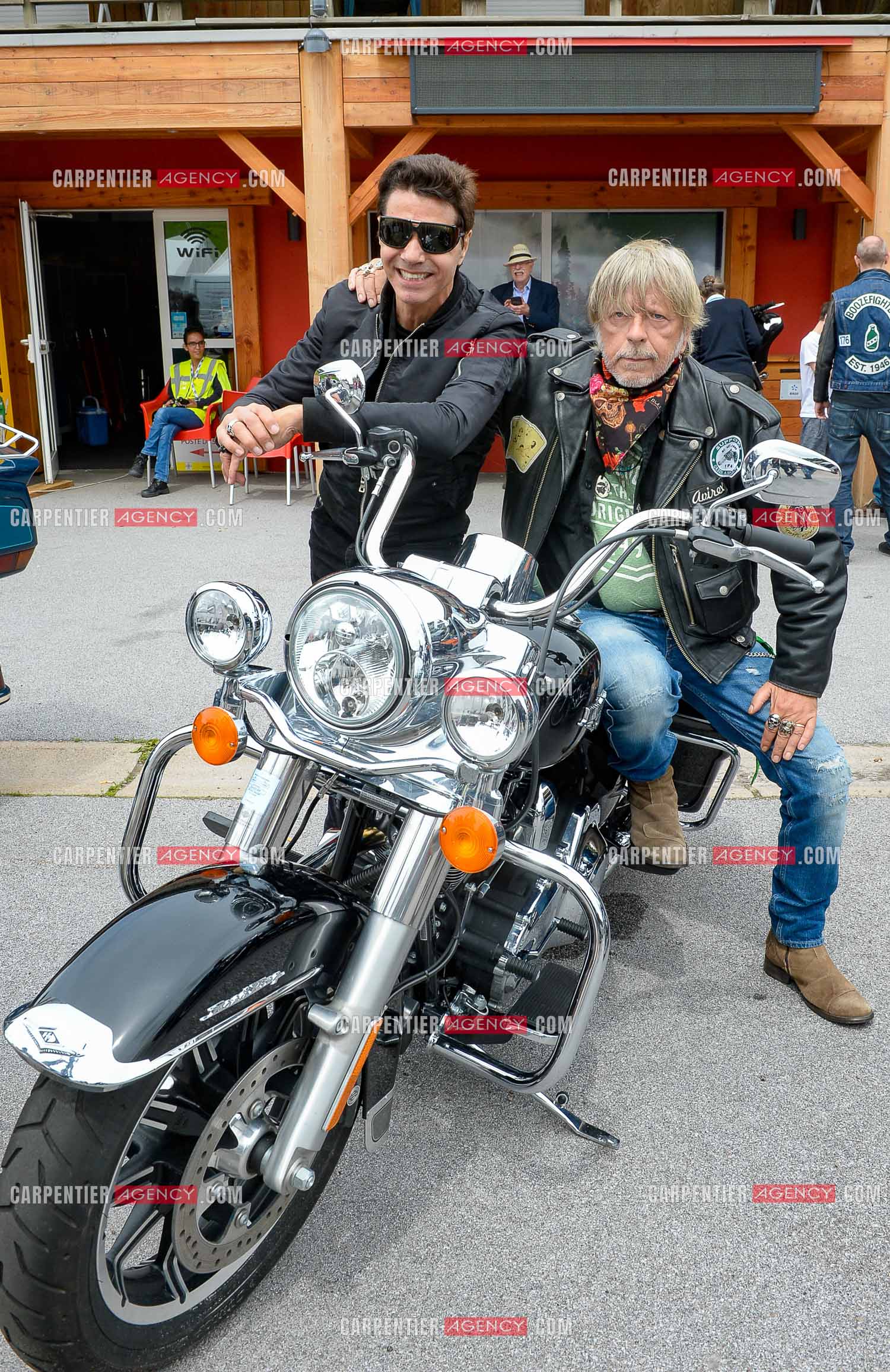 Le chanteur Renaud et son ami Jean-Luc Lahaye présent au festival Motordays à Gérardmer en 2016. (Exclusif )