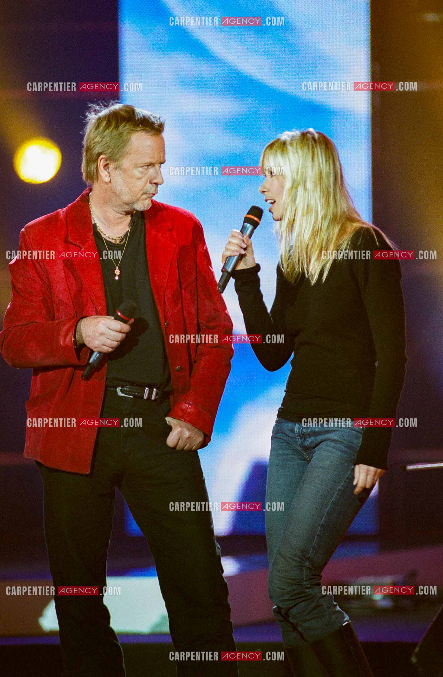 Le chanteur Renaud et sa femme Romane Serda en concert pour les 20 ans du Zénith de Paris.