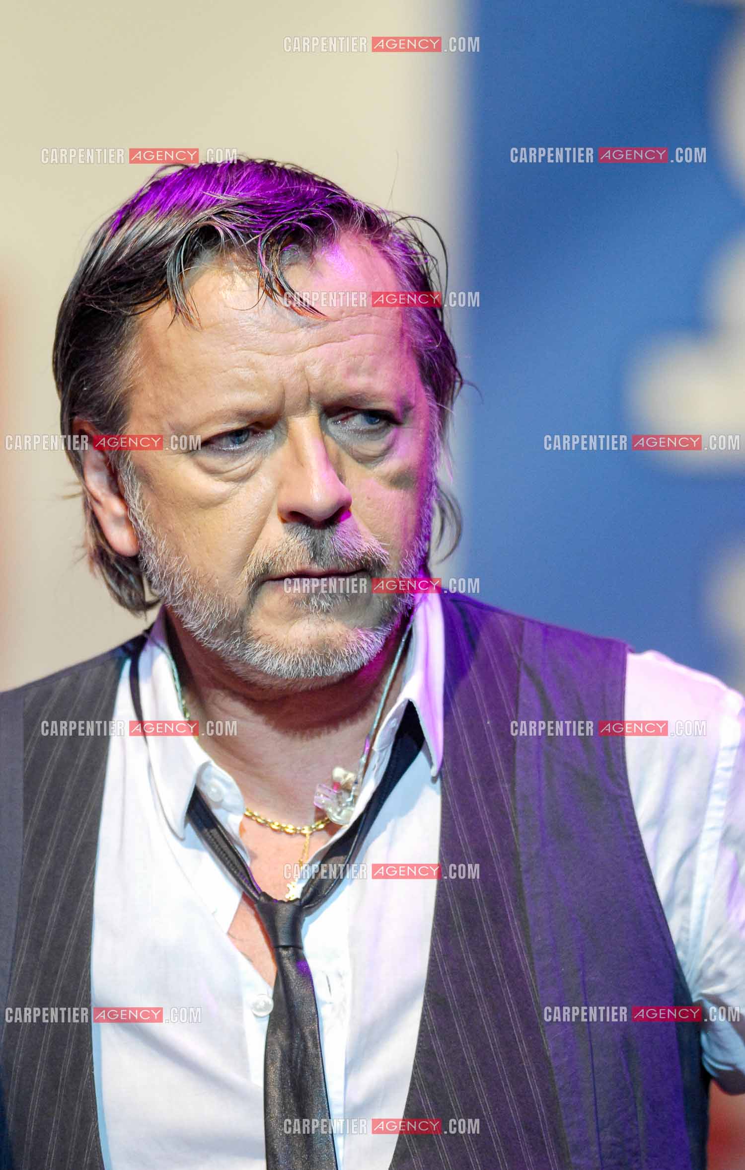 Le chanteur Renaud en novembre 2007 lors d'un concert pour la libération d'Ingrid Betancourt.