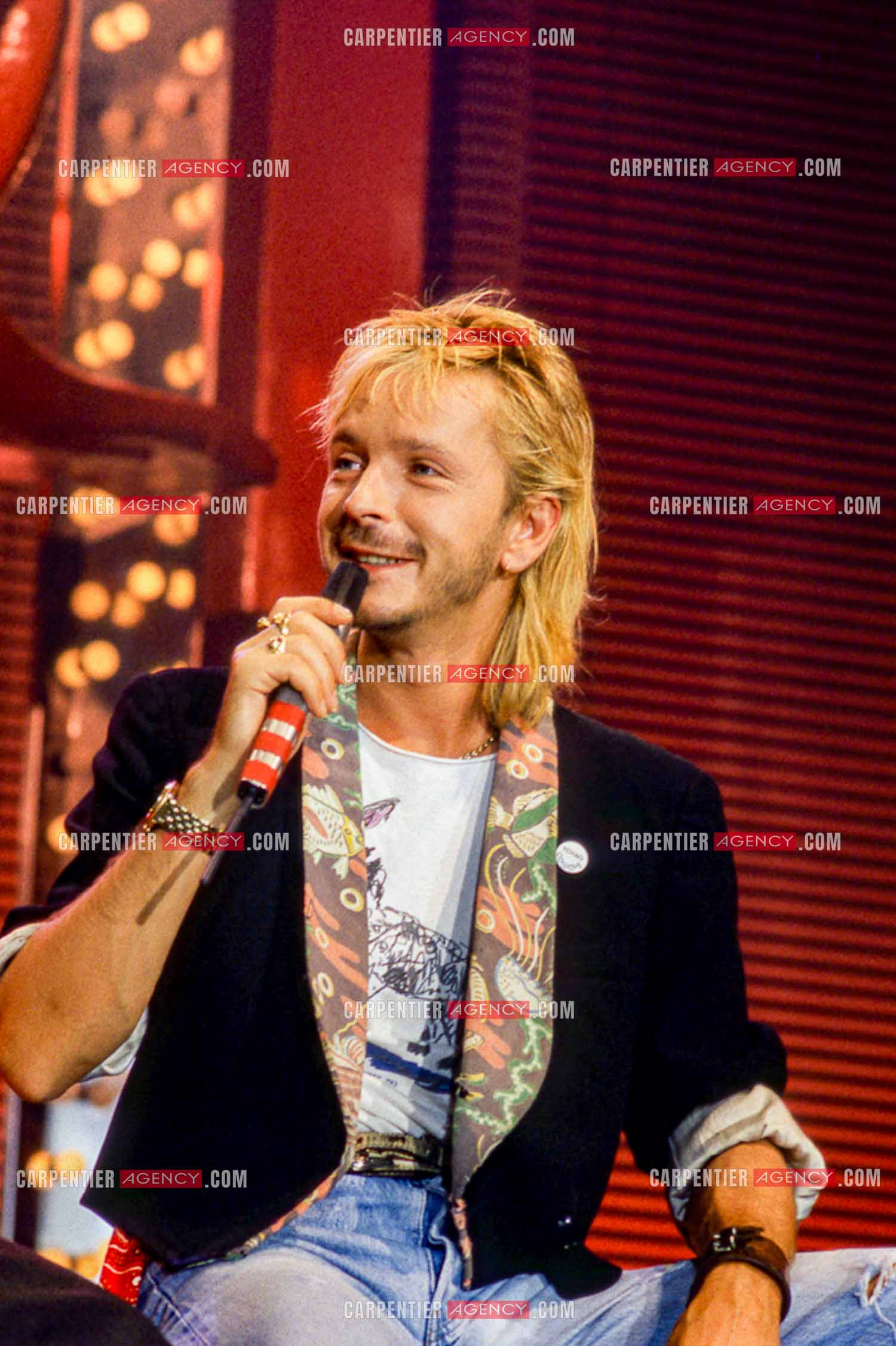 Émission présentéec par Philippe Risoli de quatre concerts dans quatre villes “LA NOUVELLE AFFICHE“ “LA NOUVELLE AFFICHE“. Le chanteur Renaud.  ( Exclusif )