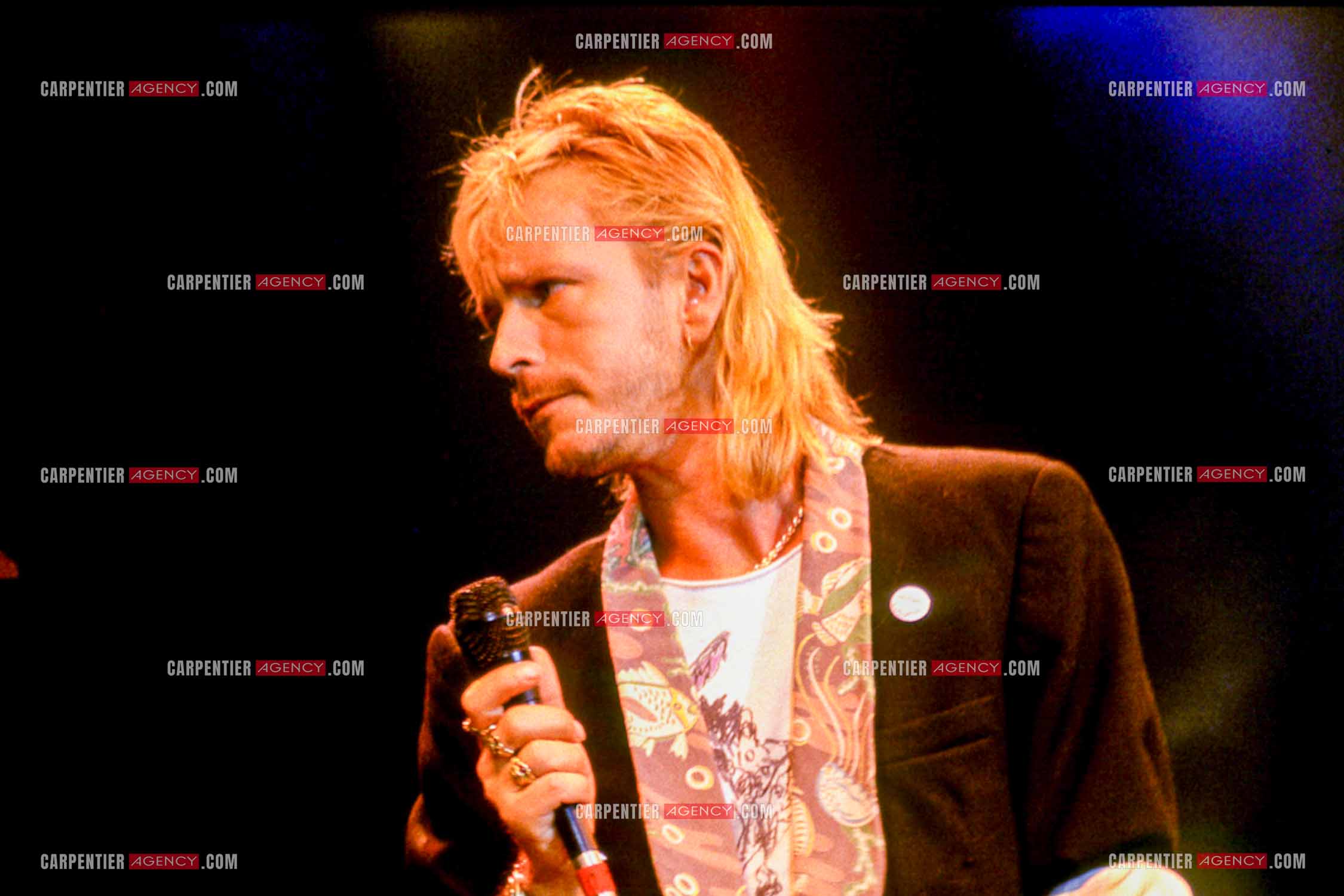 Émission présentéec par Philippe Risoli de quatre concerts dans quatre villes “LA NOUVELLE AFFICHE“ “LA NOUVELLE AFFICHE“. Le chanteur Renaud.  ( Exclusif )