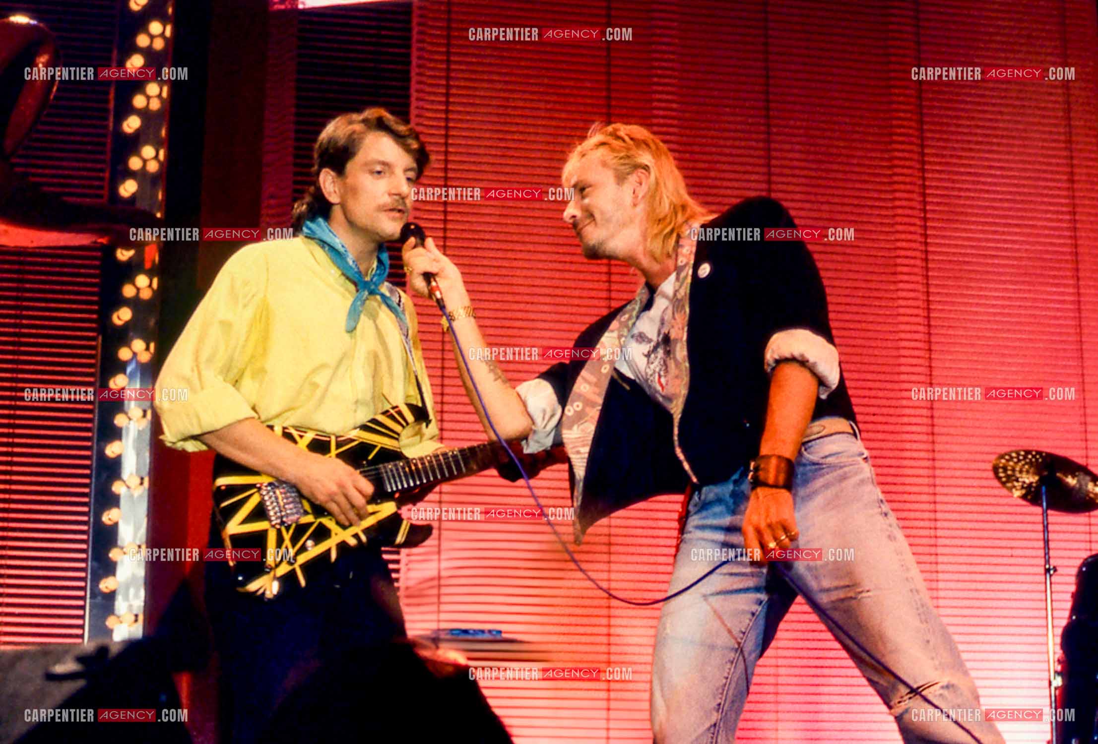 Émission présentéec par Philippe Risoli de quatre concerts dans quatre villes “LA NOUVELLE AFFICHE“ “LA NOUVELLE AFFICHE“. Les chanteurs Renaud et Francis Cabrel.  ( Exclusif )