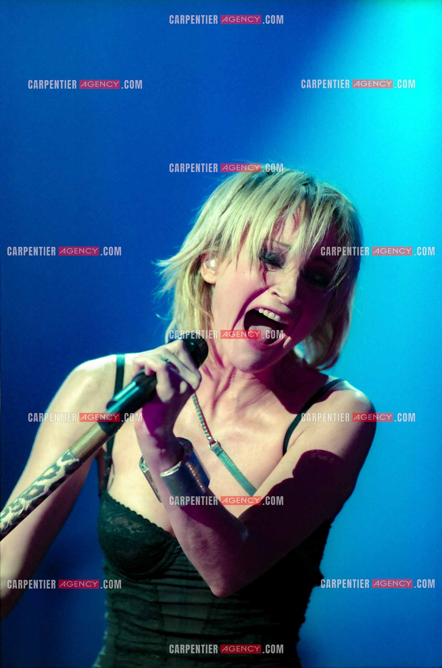 La chanteuse Patricia Kaas en concert au Zénith de Paris en janvier 2005.   ( Exclusif )