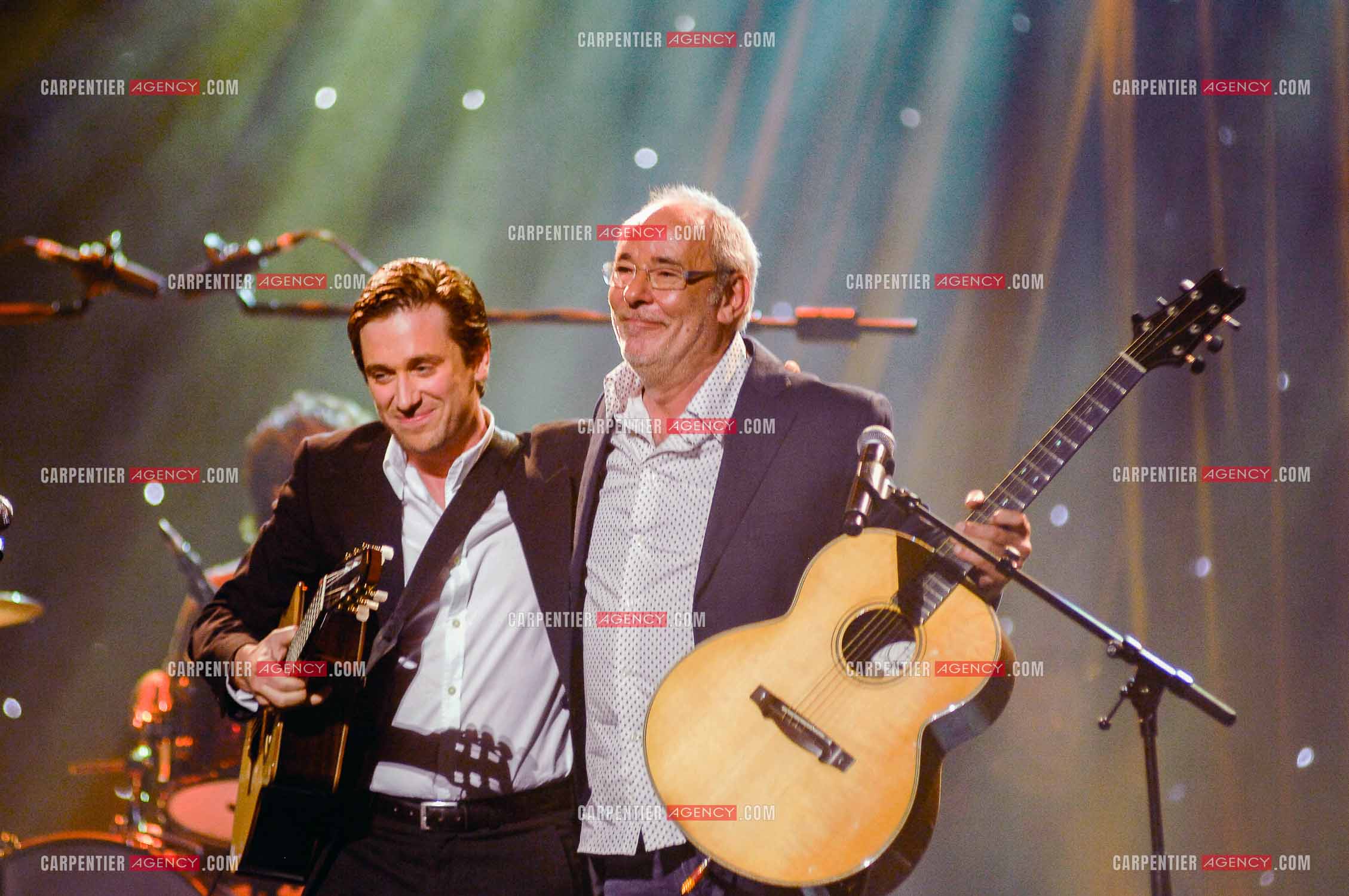 Les chanteurs Thomas Dutronc et Maxime Leforestier en duo au Zénith de Paris pour le concert SOL EN SI au profit du SIDA.