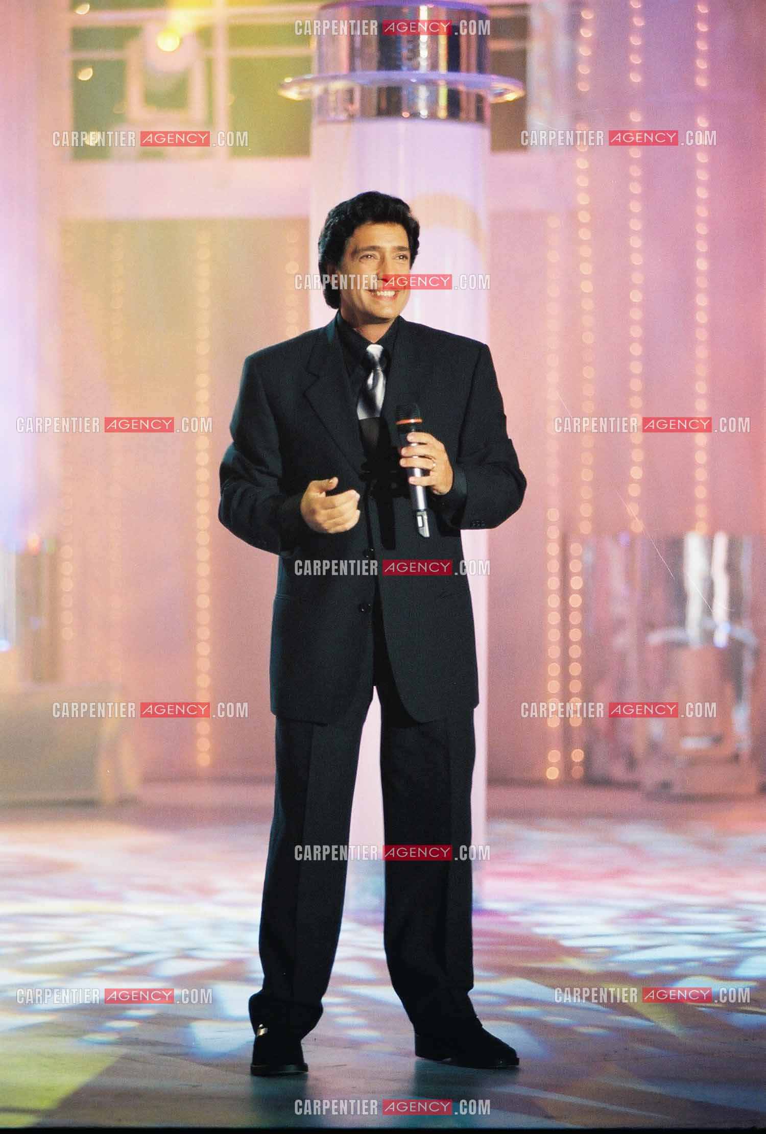 Le chanteur Frédéric François lors de l'enregistrement de l'émission “Les Années Tubes“.  ( Exclusif )