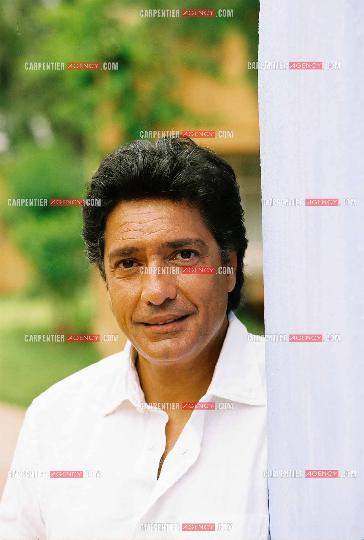 Le chanteur Frédéric François lors d'une escale en Turquie pour une séance photo.  ( Exclusif )