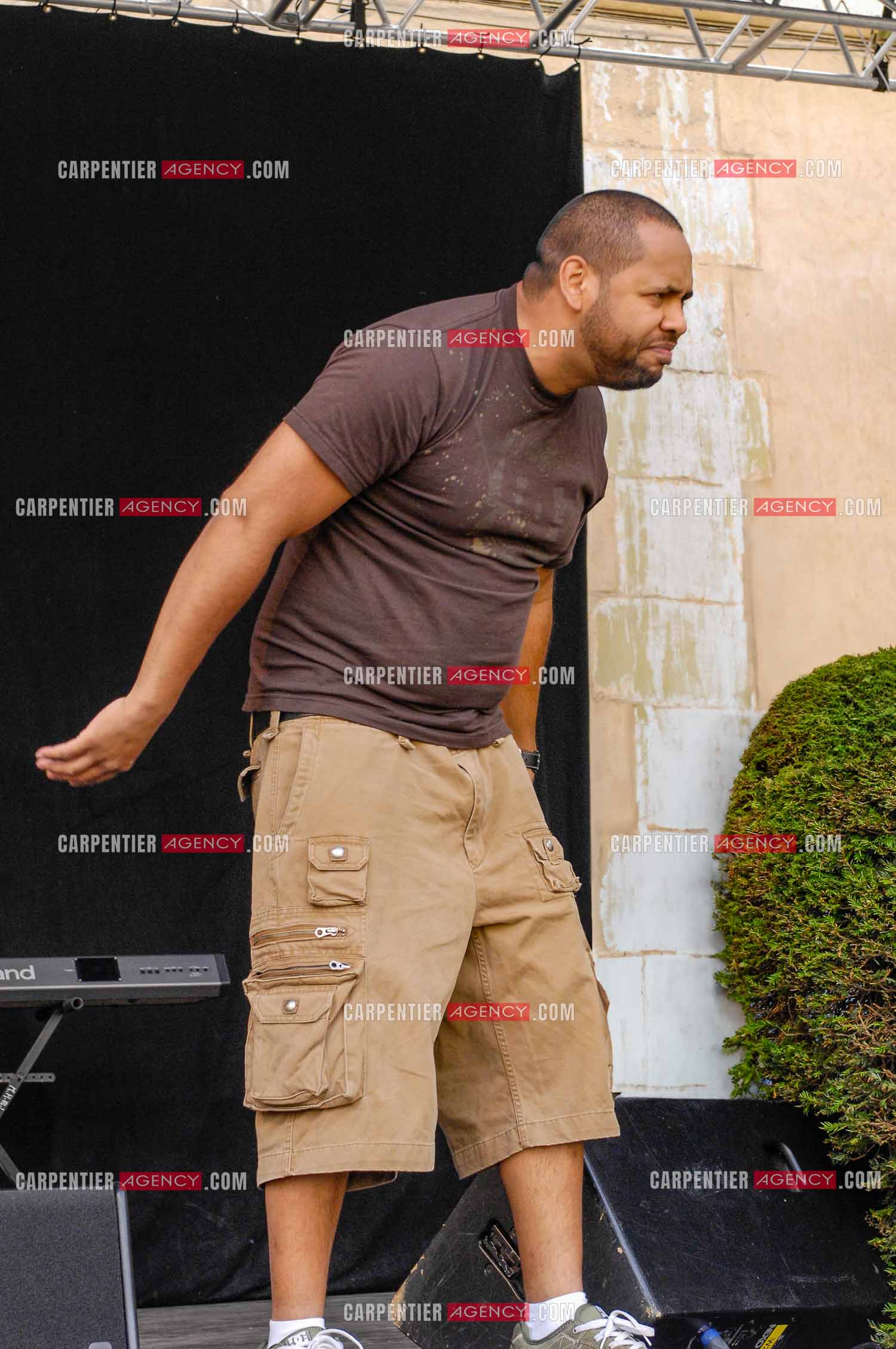 Concert privé pour le soutient du don d'organes et de la greffe dans l'enceinte de l'hôpital Neker à Paris " NECK'AIR DE MUSIQUE “ . Le rappeur Faf Larage sur scène. ( Exclusif )