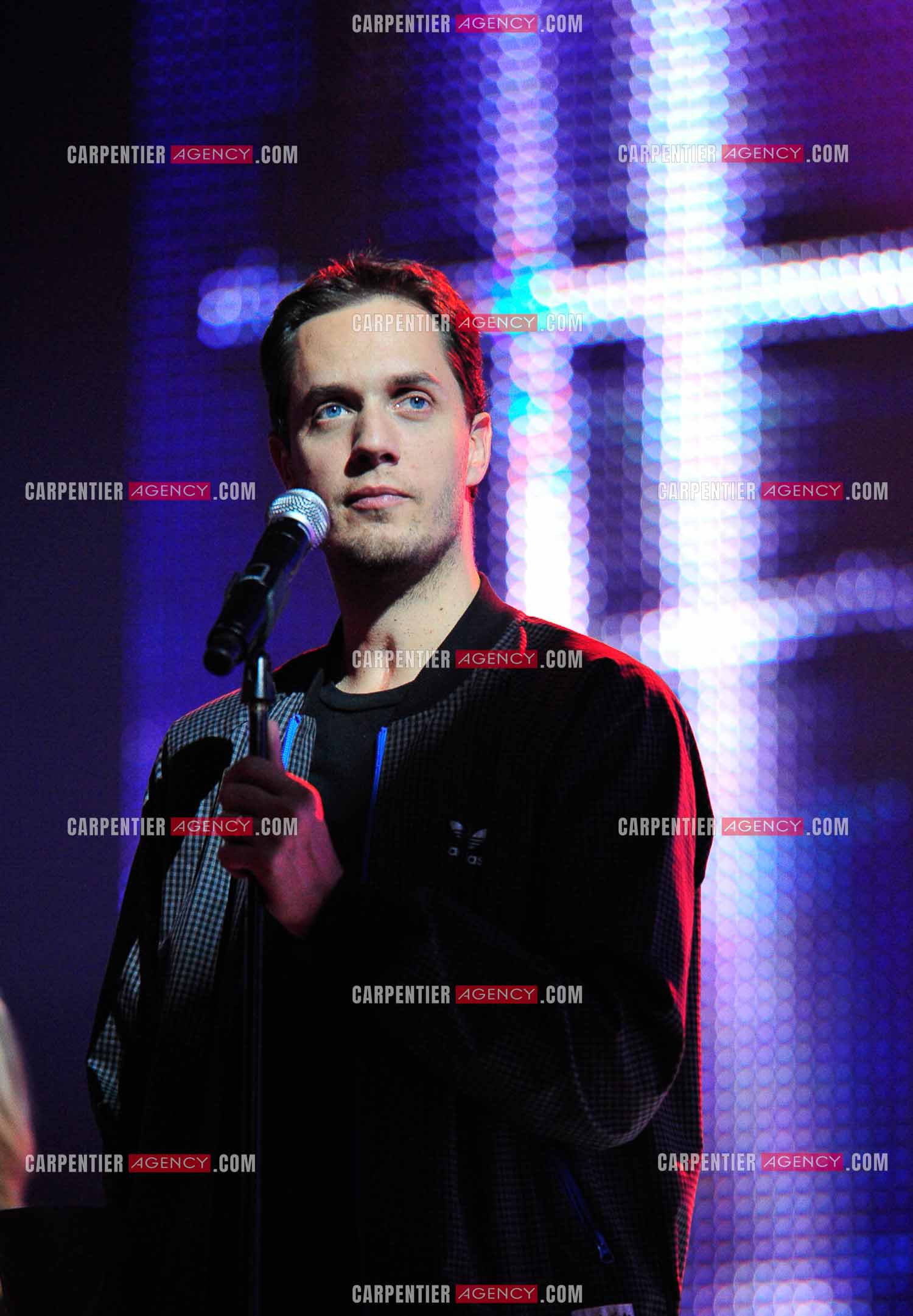 Le chanteur Fabien Marsaud dit Grand Corps Malade en concert au Zénith de Paris.
