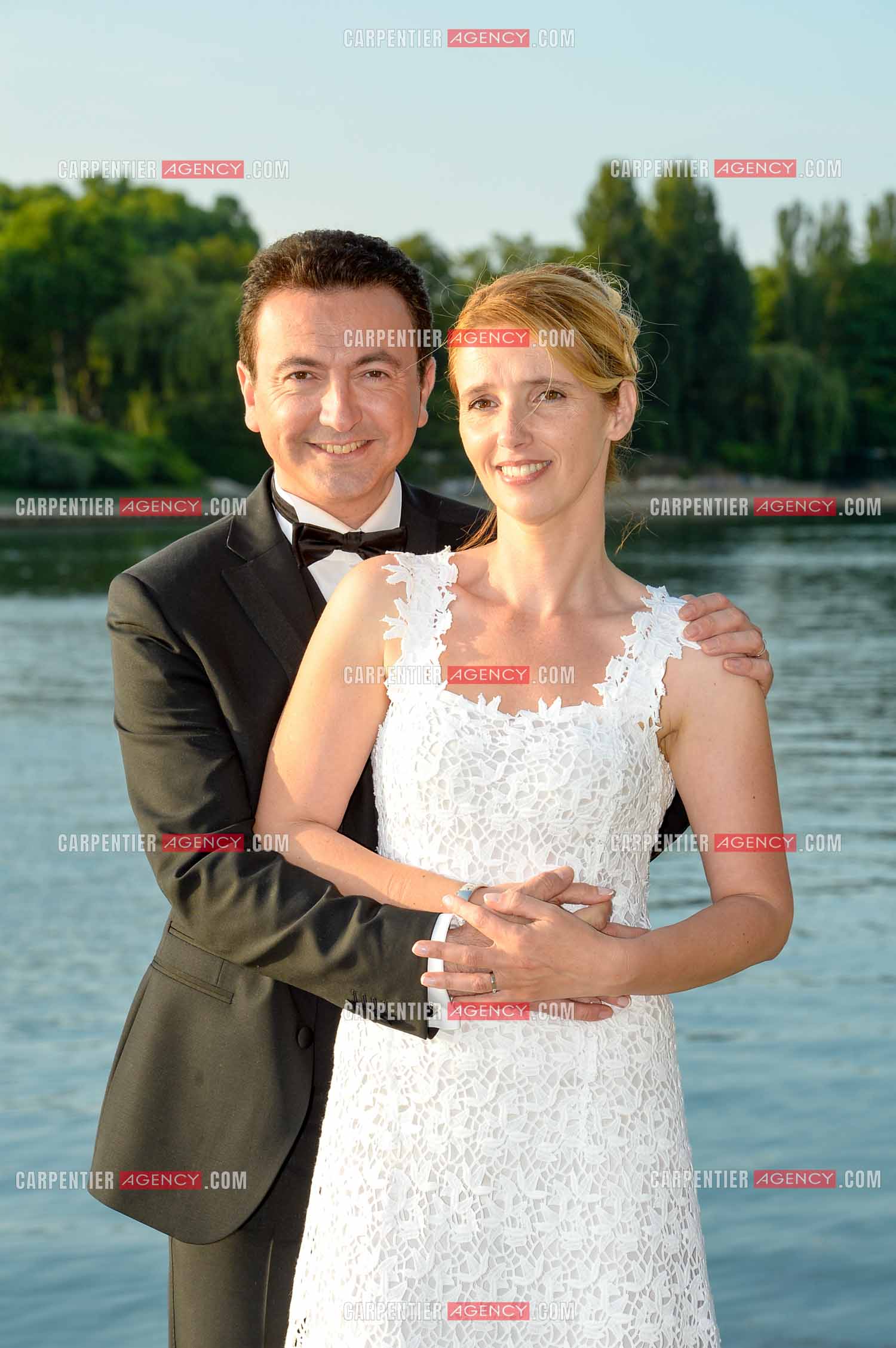 Suite du Mariage entre Claire Voyard et l'humoriste imitateur Gérald Dahan à bord d'une péniche sur les quais de Seine pour une réception entre la famille et les amis.      ( Exclusif )