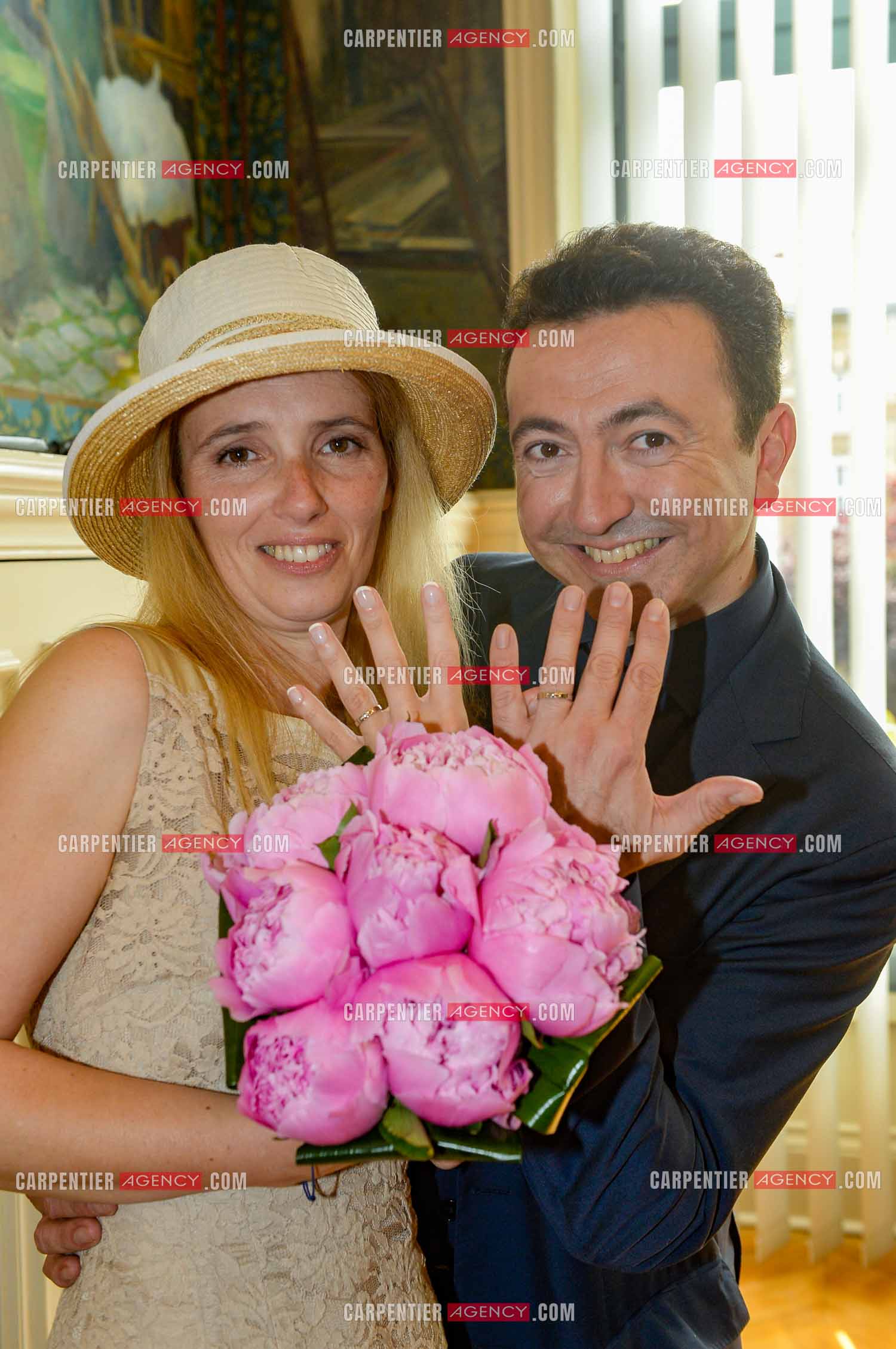 Mariage entre Claire Voyard et l'humoriste imitateur Gérald Dahan à la mairie de St Ouen  Le 12Juin 2015.      ( Exclusif )