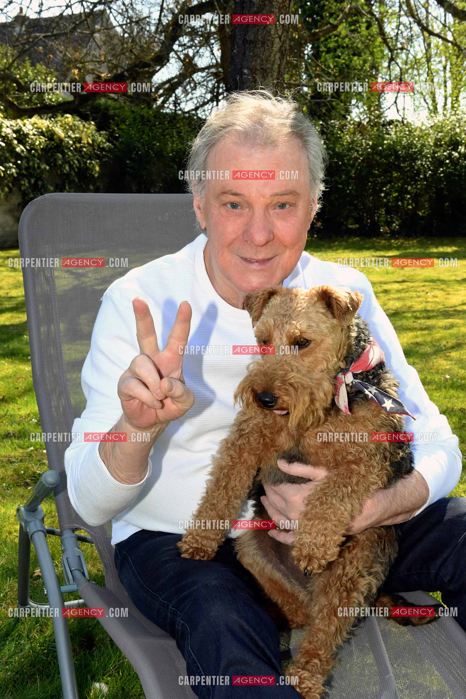 Le chanteur Herbert Léonard chez lui à Barbizon. ( Exclusif )