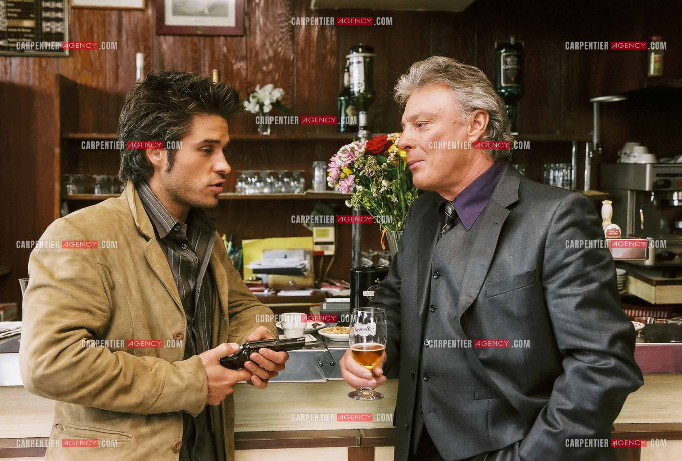 Herbert Léonard et l'acteur Anthony Dupray sur le tournage de la série Navarro.     ( Exclusif )