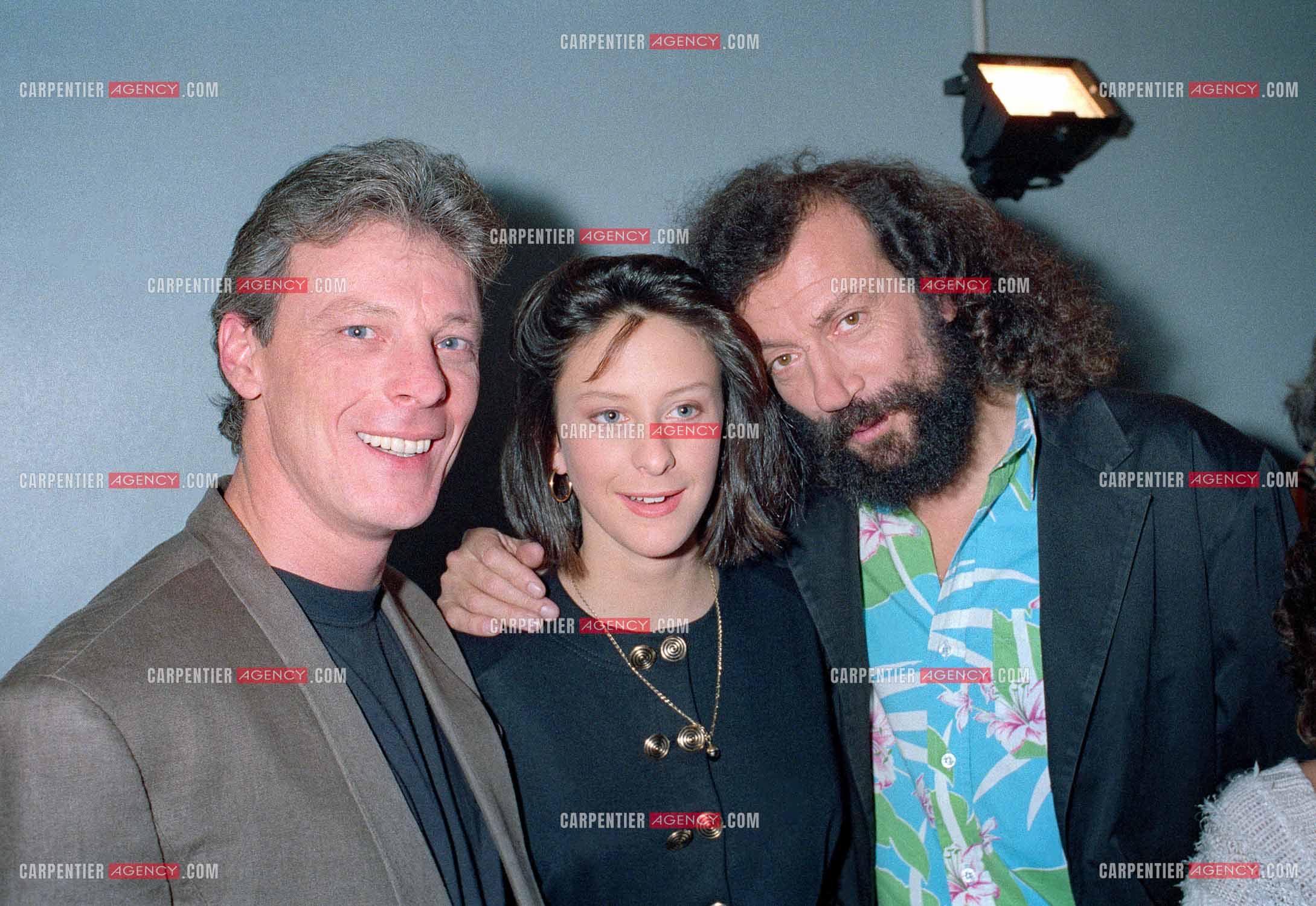 Le chanteur Herbert Léonard invité spécial pour l'émission “ Avis de Recherche “ en 1990. Parmis les invités, sa fille Éléa et le chanteur Antoine.   ( Exclusif )