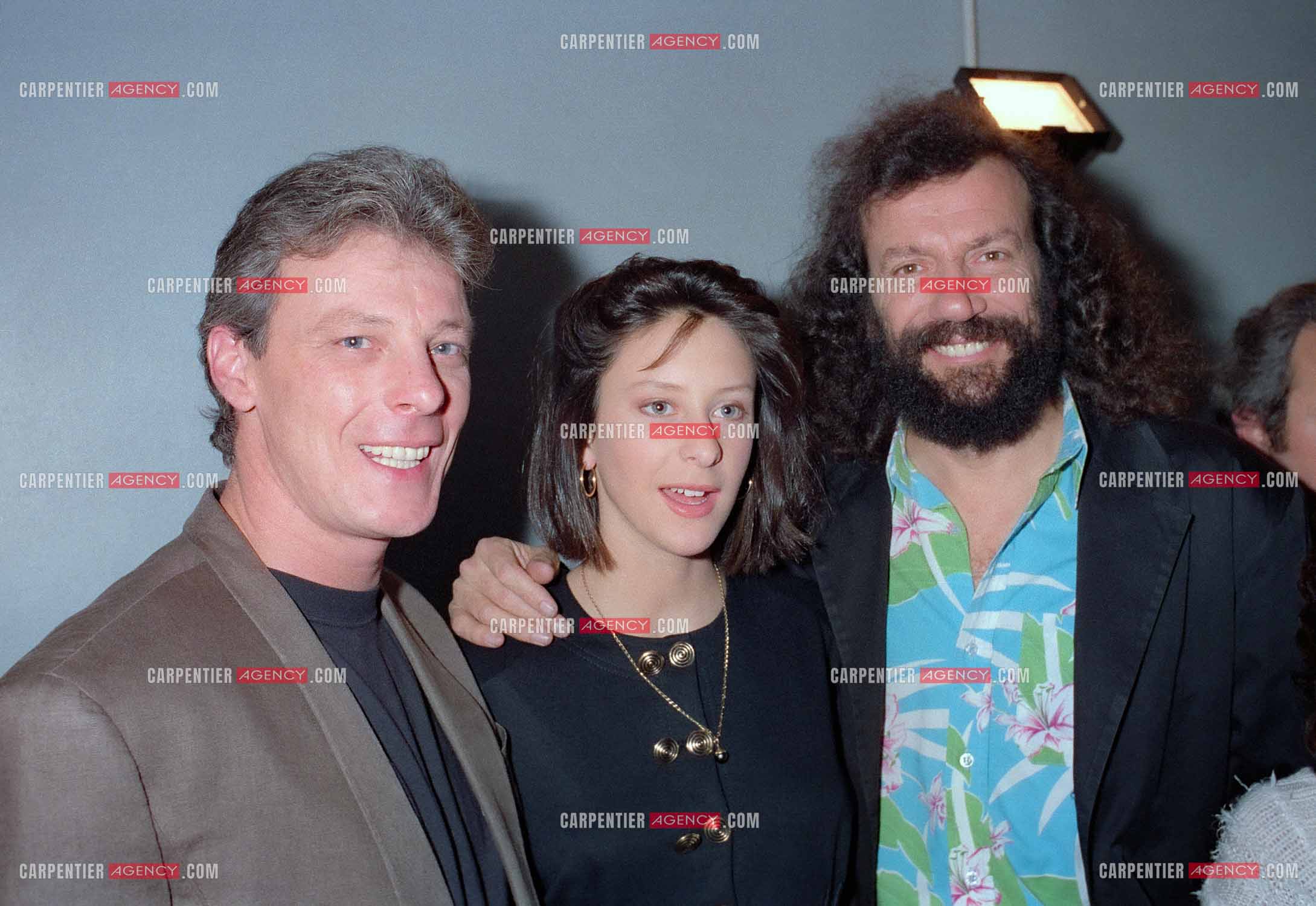 Le chanteur Herbert Léonard invité spécial pour l'émission “ Avis de Recherche “ en 1990. Parmis les invités, sa fille Éléa et le chanteur Antoine.   ( Exclusif )