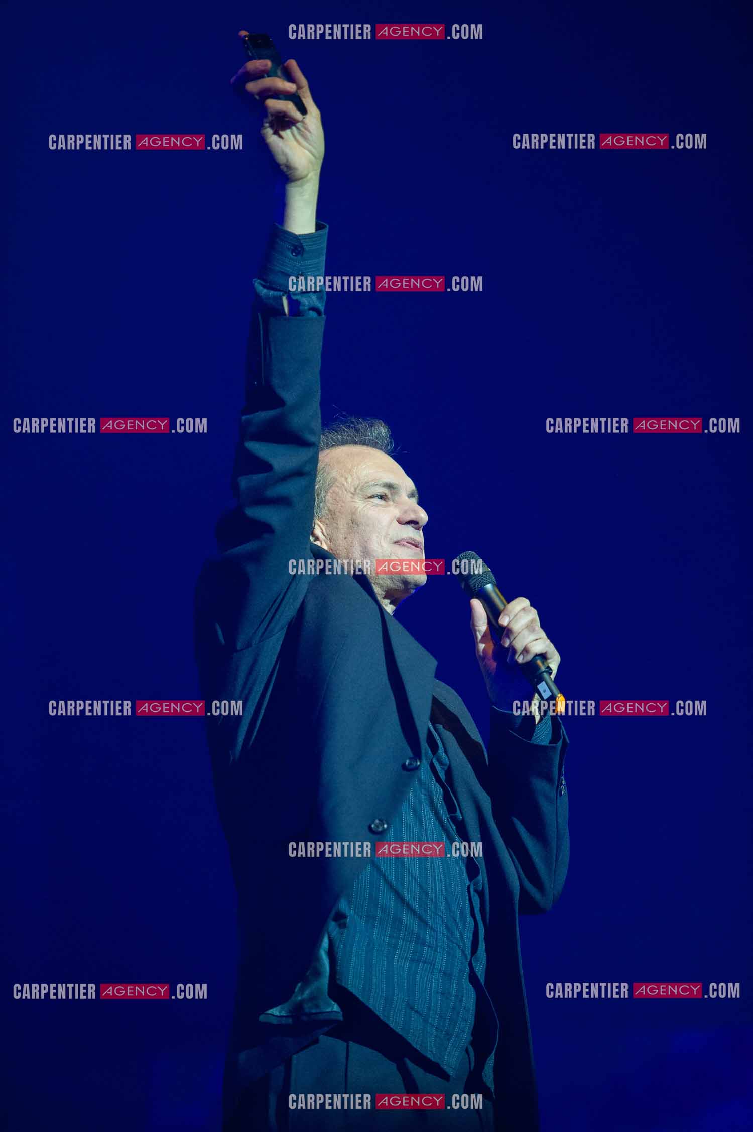 Le chanteur Richard Sanderson connu pour son tube “ Reality “ titre qui figure dans la bande originale du film "La Boum" dans la tournée RFM LOVE 80 au Zénith de Paris en 2010.      ( Exclusif )