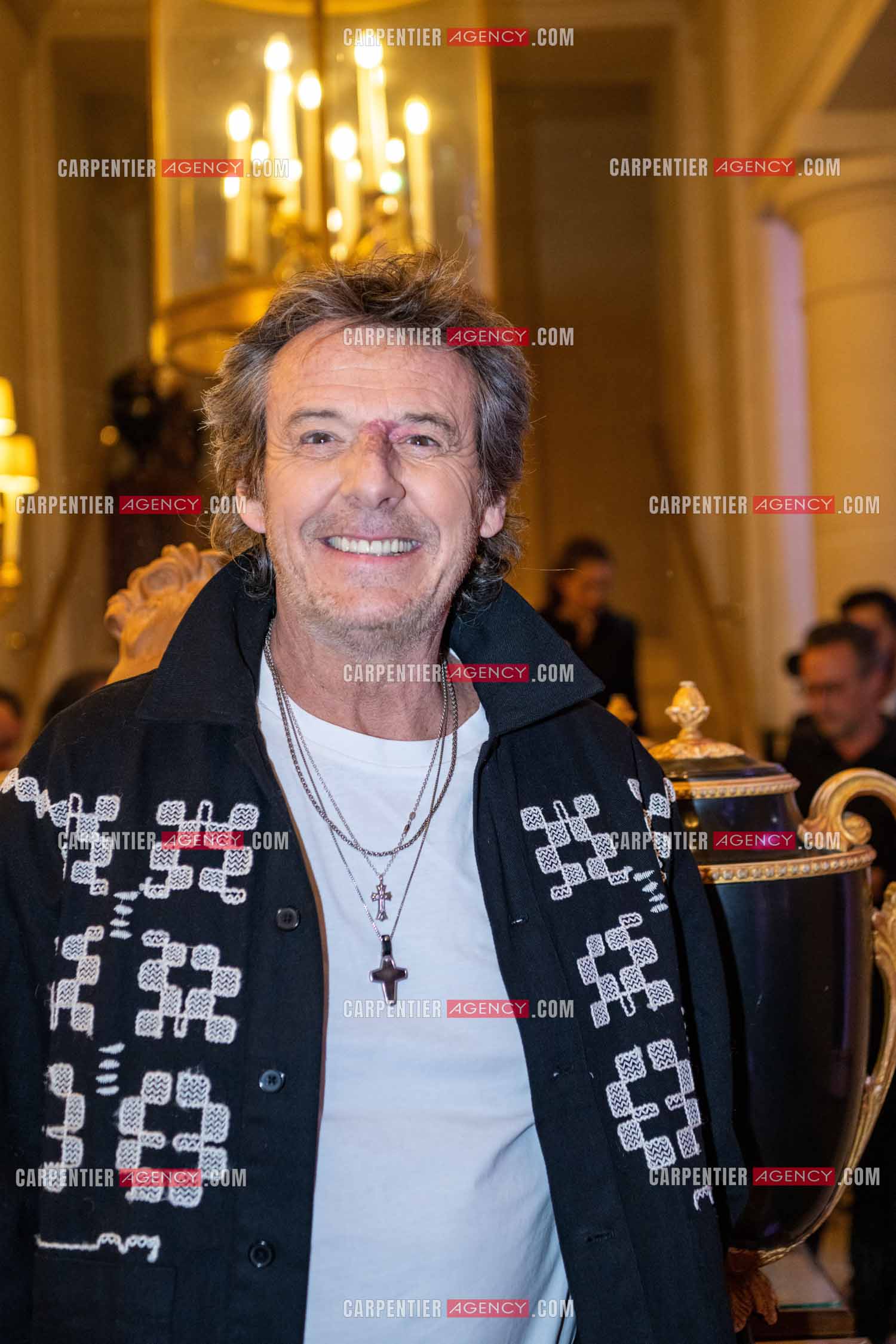 Soirée de Gala des Stéthos d'Or 2024 à l'Hôtel George V à Paris le 18 Mars 2024. L'animateur Jean-Luc Reichmann.