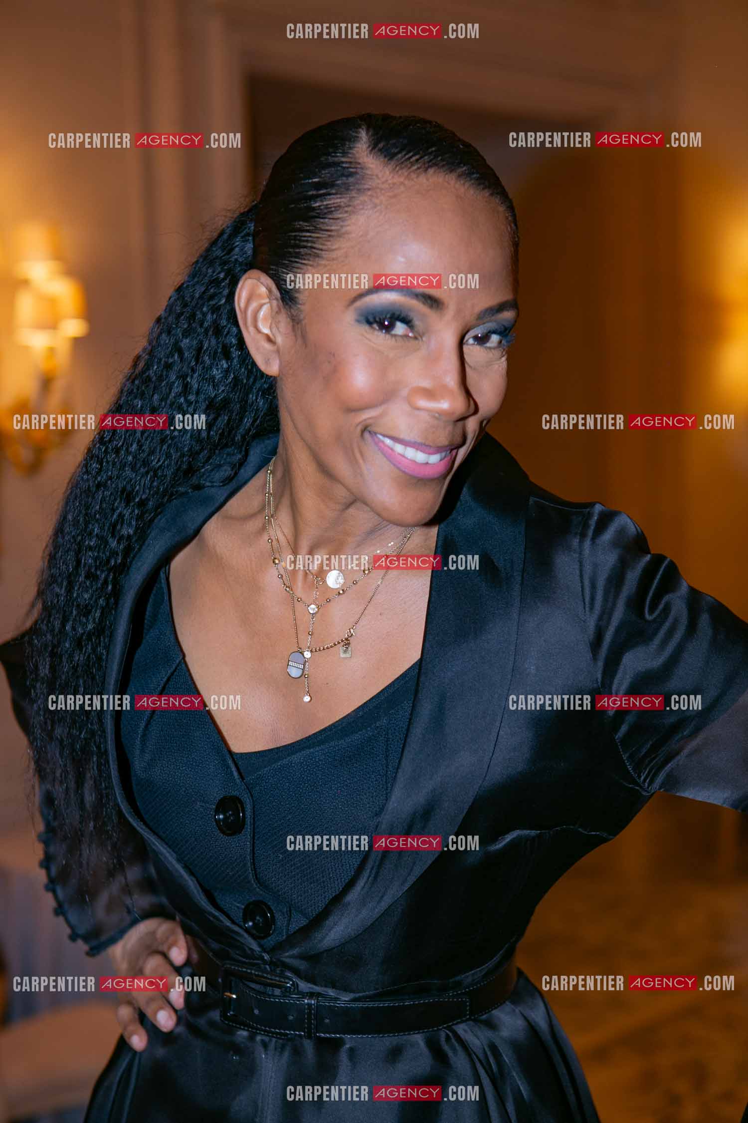 Soirée de Gala des Stéthos d'Or 2025 à l'Hôtel George V à Paris le 24 Mars 2025. L'animatrice Christine Kelly.