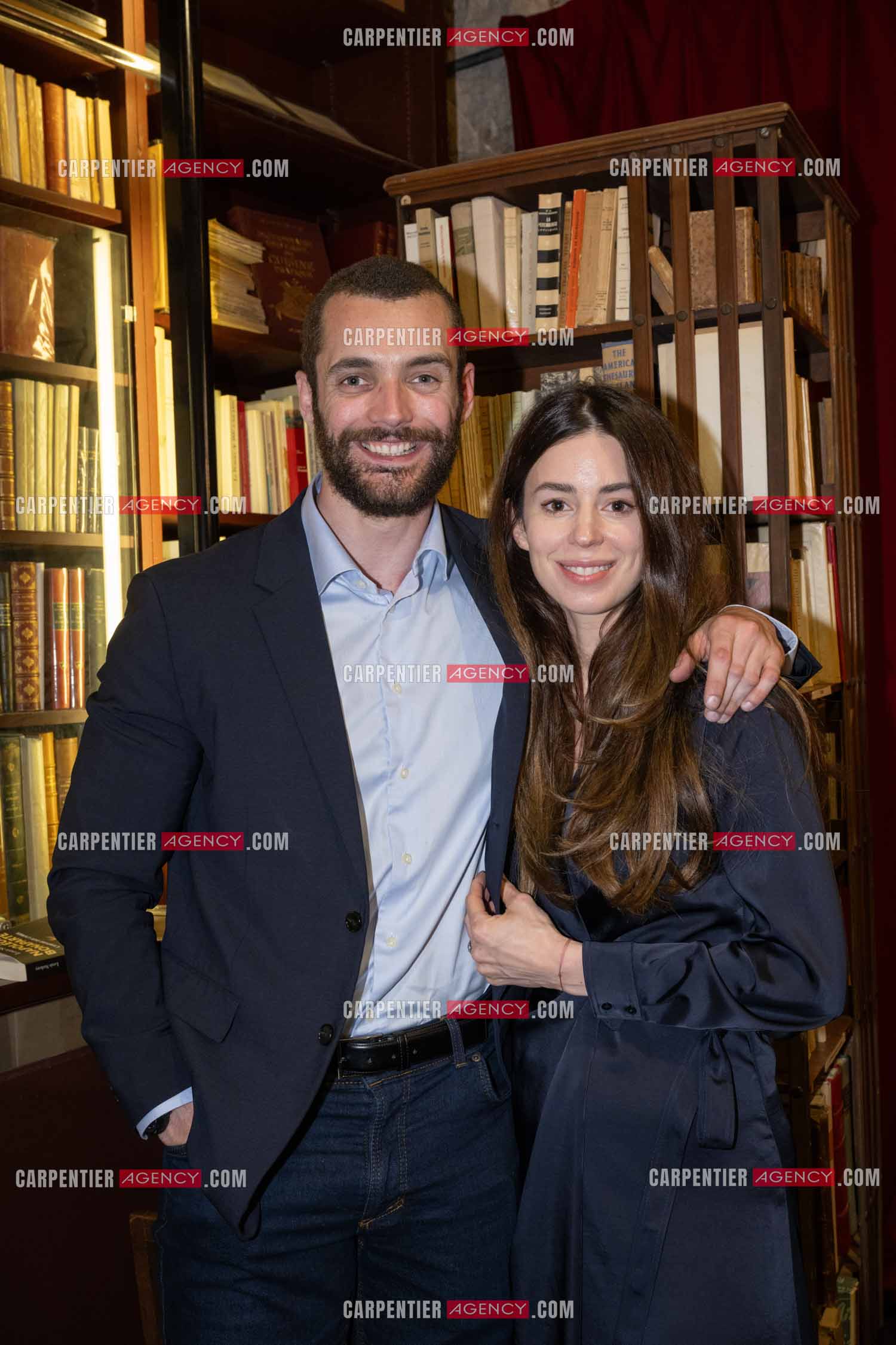 Louis Sarkozy et sa femme Natali Husic attendent leur premier enfant.  ( Exclusif )