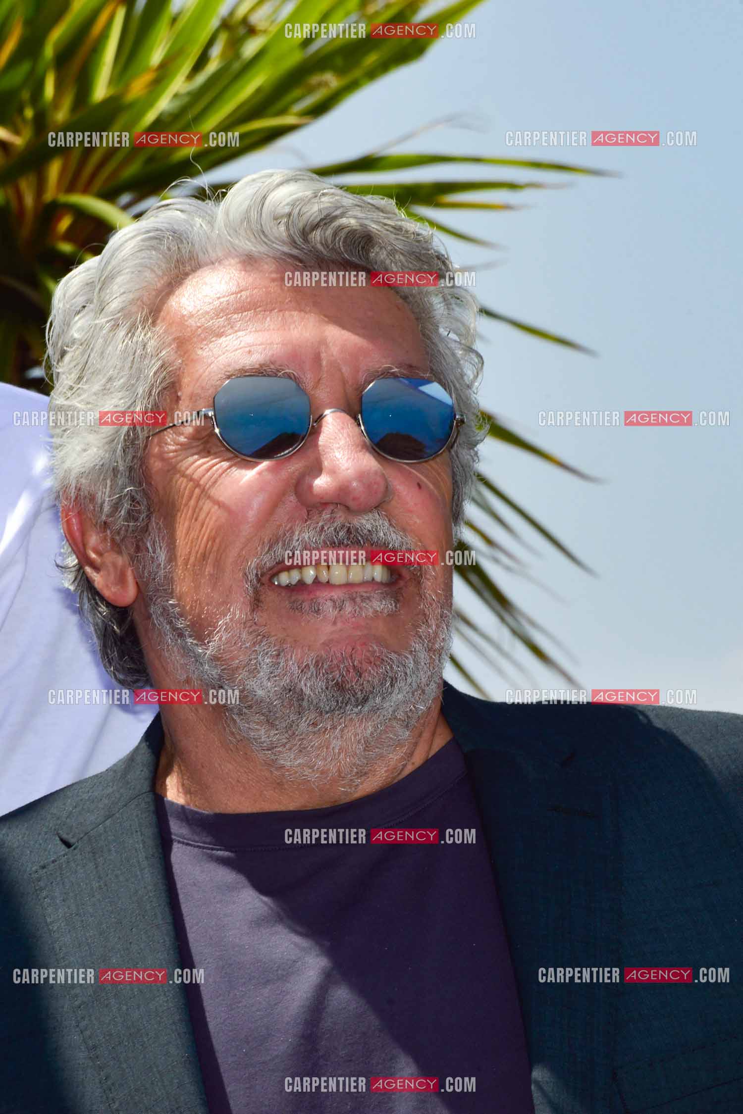 Festival de Cannes 2022. 75e édition, du 17 au 28 mai 2022 au Palais des festivals à Cannes. Alain Chabat assiste au photocall pour la projection du film “ Les causes de la Toux “.
