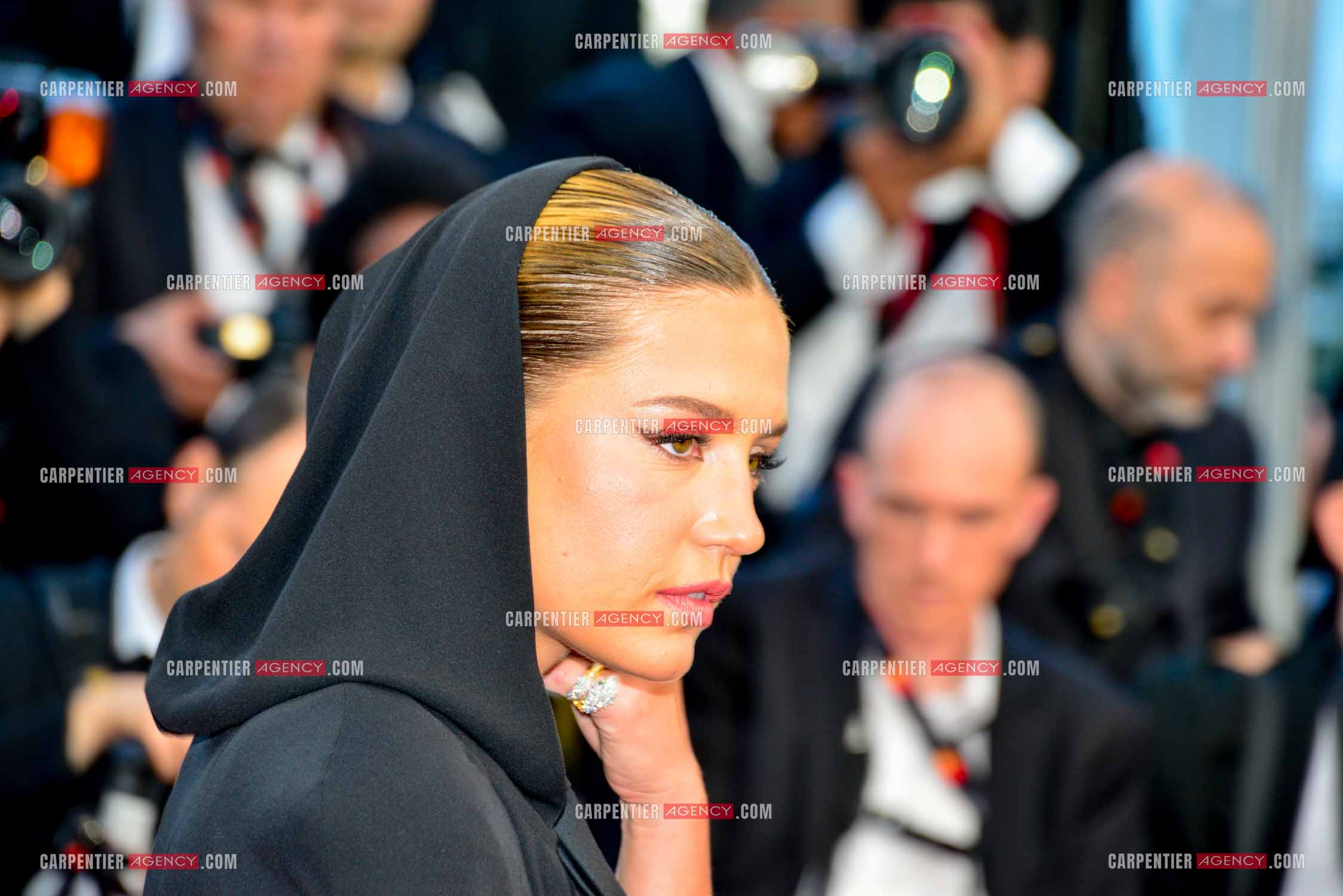 Festival de Cannes 2023. L'actrice Adèle Exarchopoulos sur le tapis rouge.
