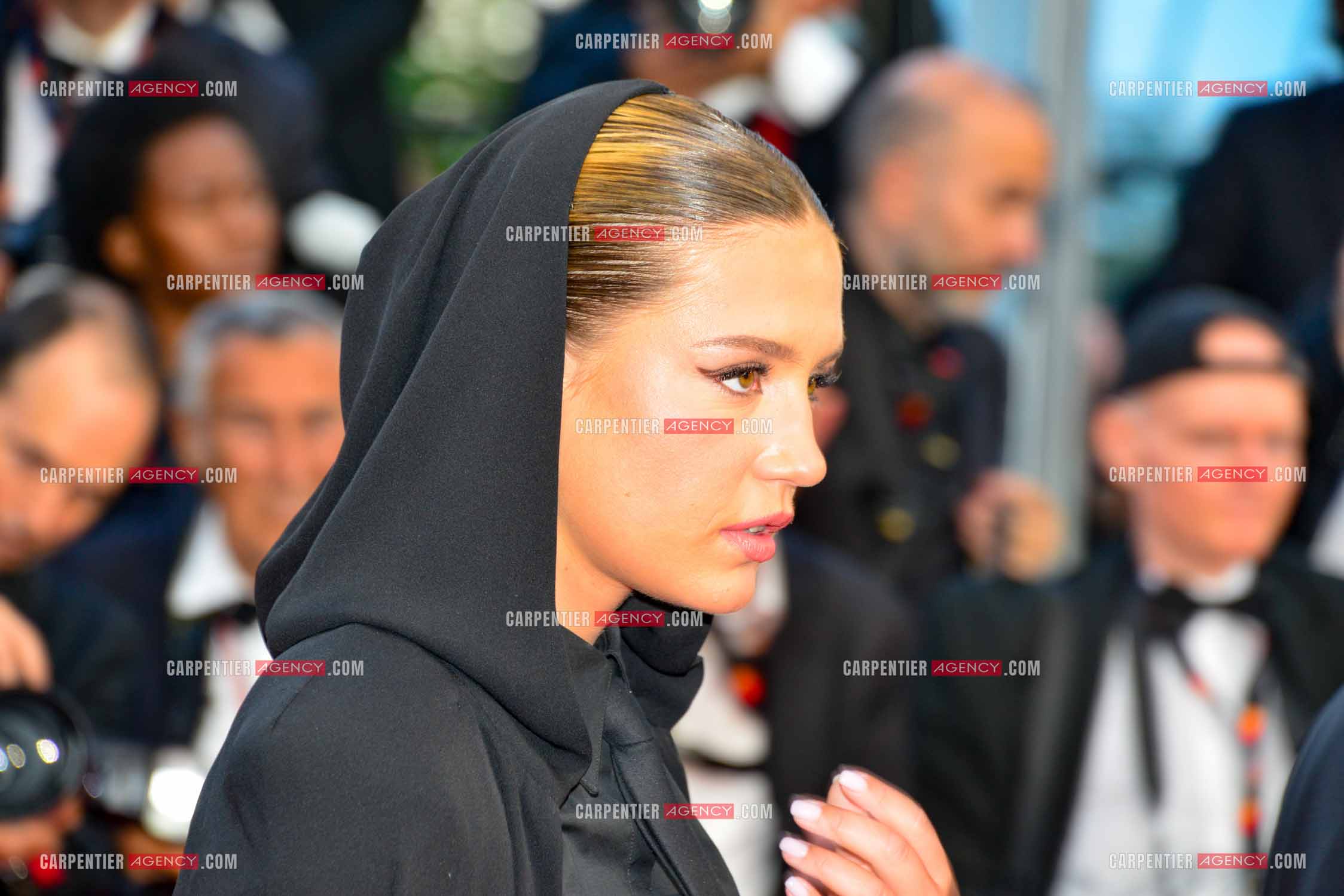 Festival de Cannes 2023. L'actrice Adèle Exarchopoulos sur le tapis rouge.
