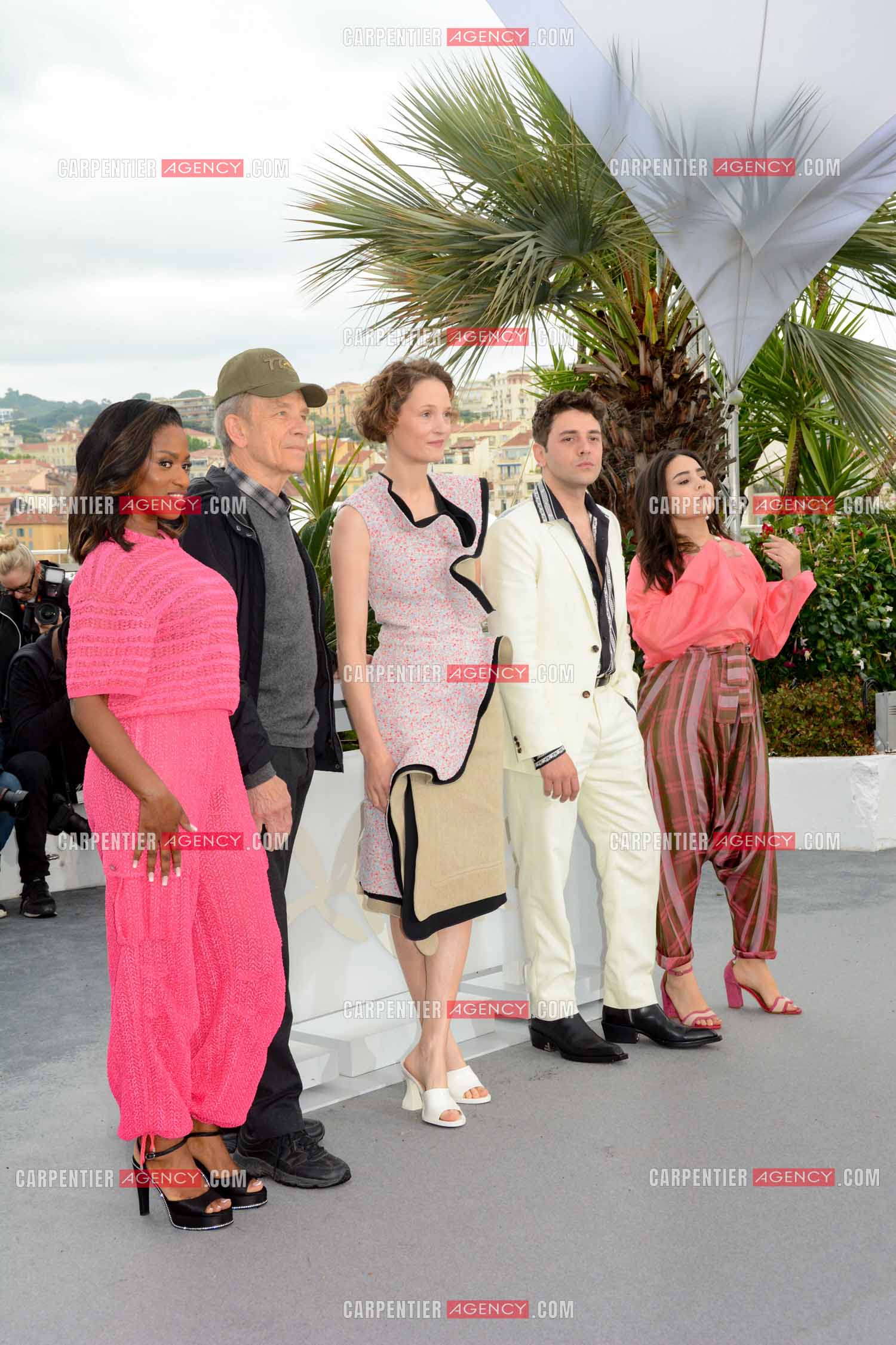 Ouverture du  77ème Festival de Cannes du 14 au 25 mai 2024. La réalisatrice française Maimouna Doucoure, le critique de cinéma américain Todd McCarthy, l’actrice allemande Vicky Krieps, le réalisateur/acteur canadien Xavier Dolan et la réalisatrice marocaine Asmae El Moudir lors du photocall.