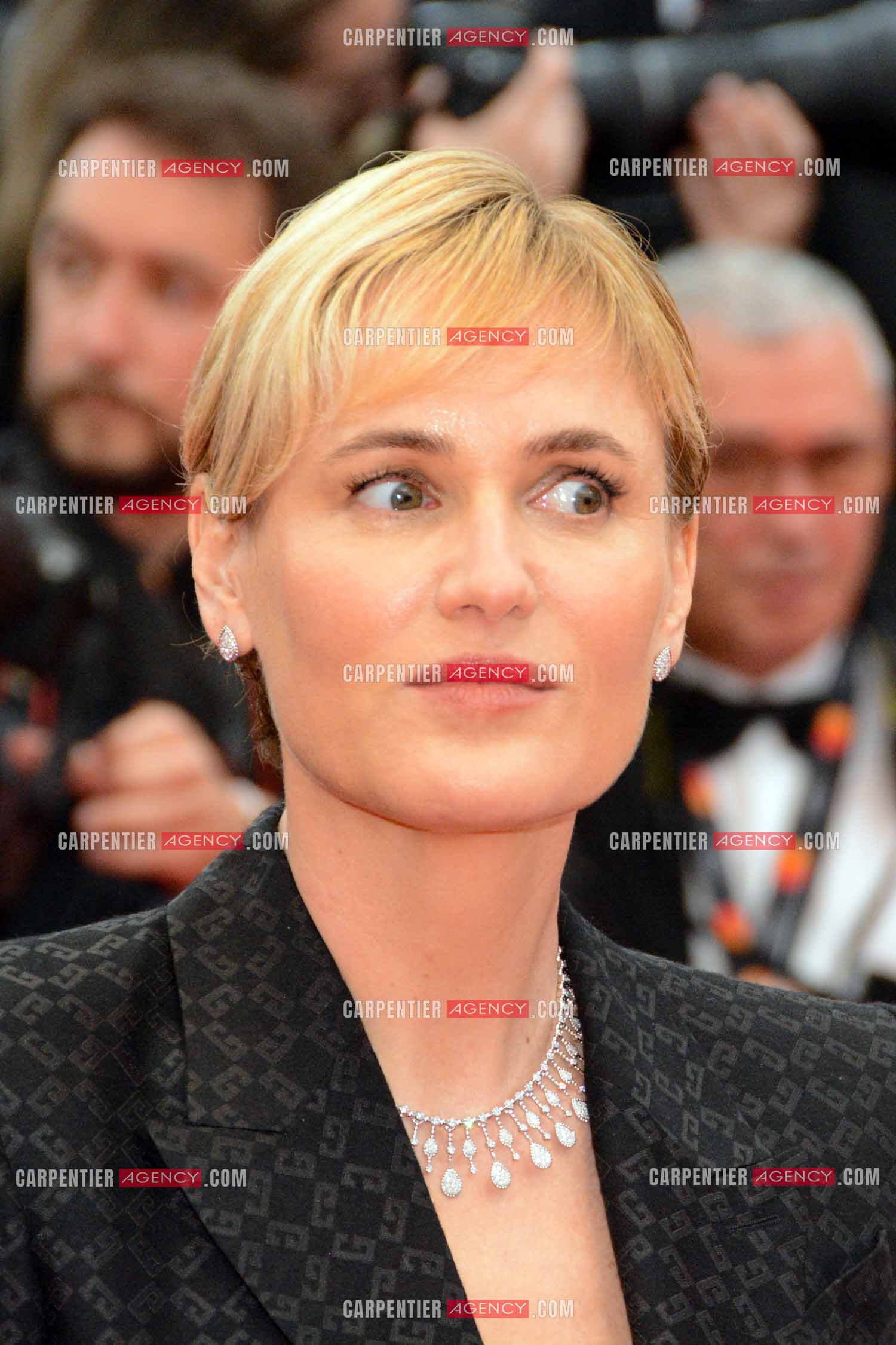 Festival de Cannes 2024. 77e édition du 14 au 25 Mai 2024. L'actrice française Judith Godrèche - Montée des marches du film “ Furiosa : Une saga de “ MAD MAX “.