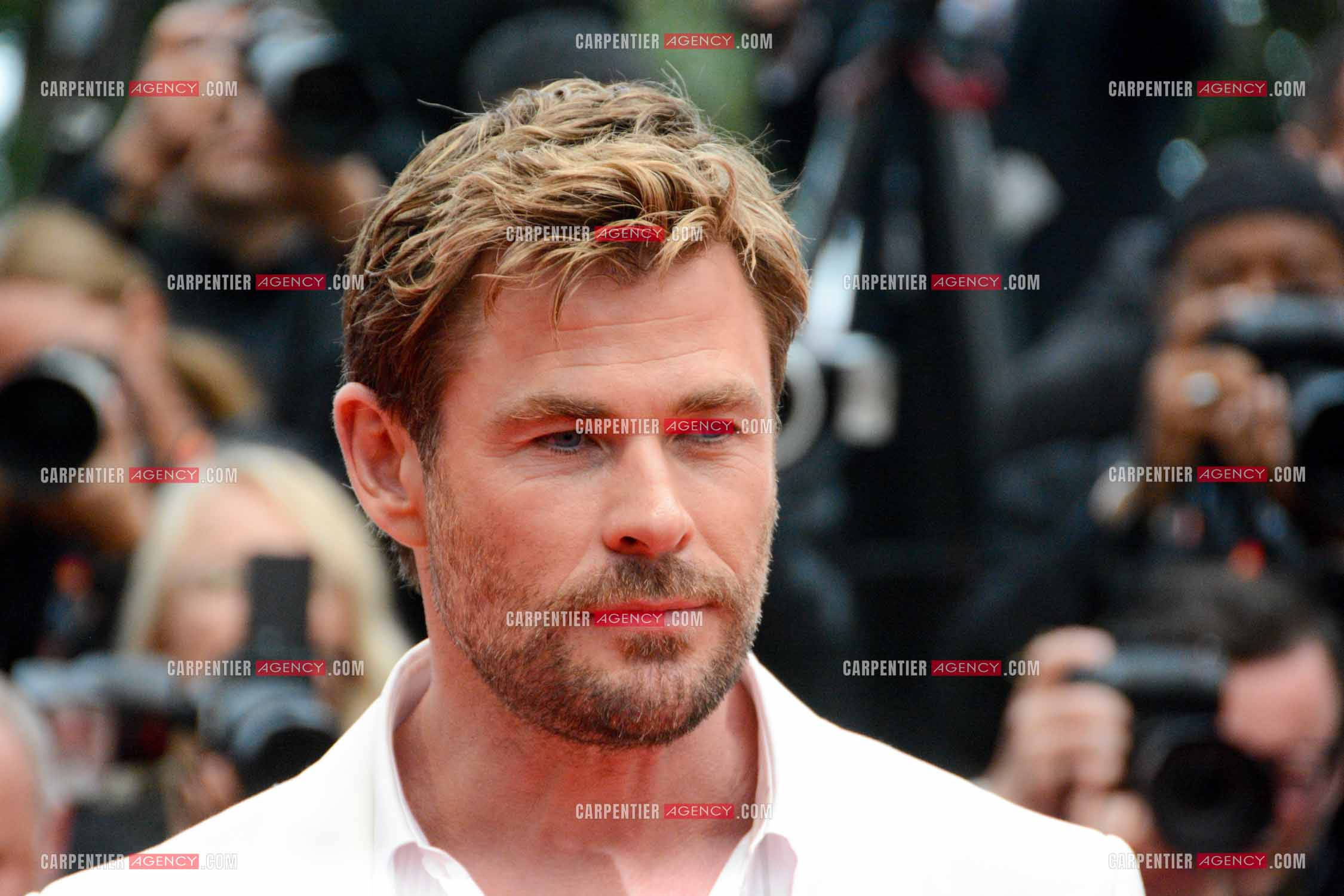 Festival de Cannes 2024. 77e édition du 14 au 25 Mai 2024. L'acteur australien Chris Hemsworth - Montée des marches “ FURIOSA “. Une saga de “ MAD MAX “.