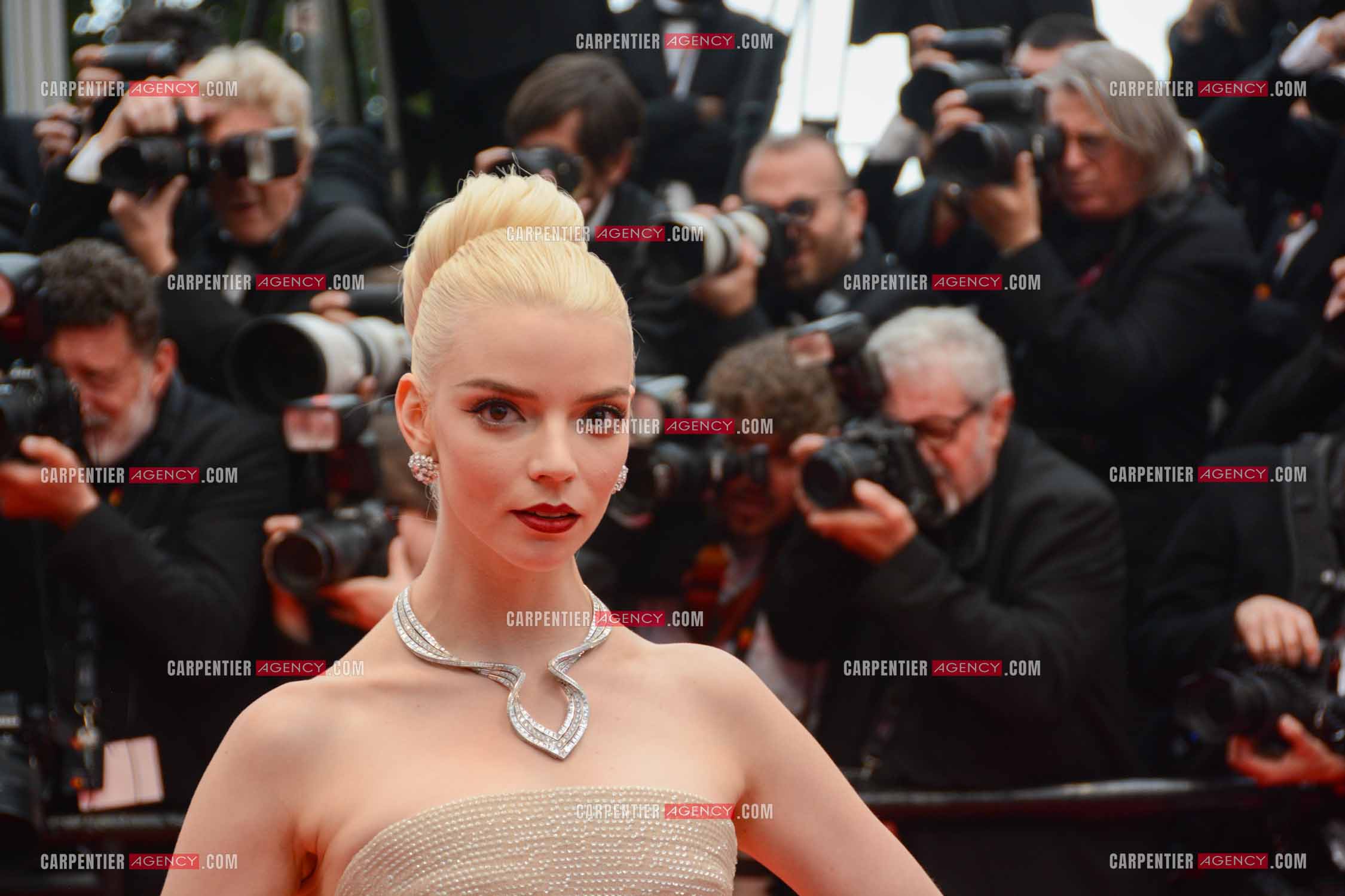 Festival de Cannes 2024. 77e édition du 14 au 25 Mai 2024. L'actrice américaine Anya Taylor-Joy - Montée des marches “ FURIOSA “. Une saga de “ MAD MAX “.