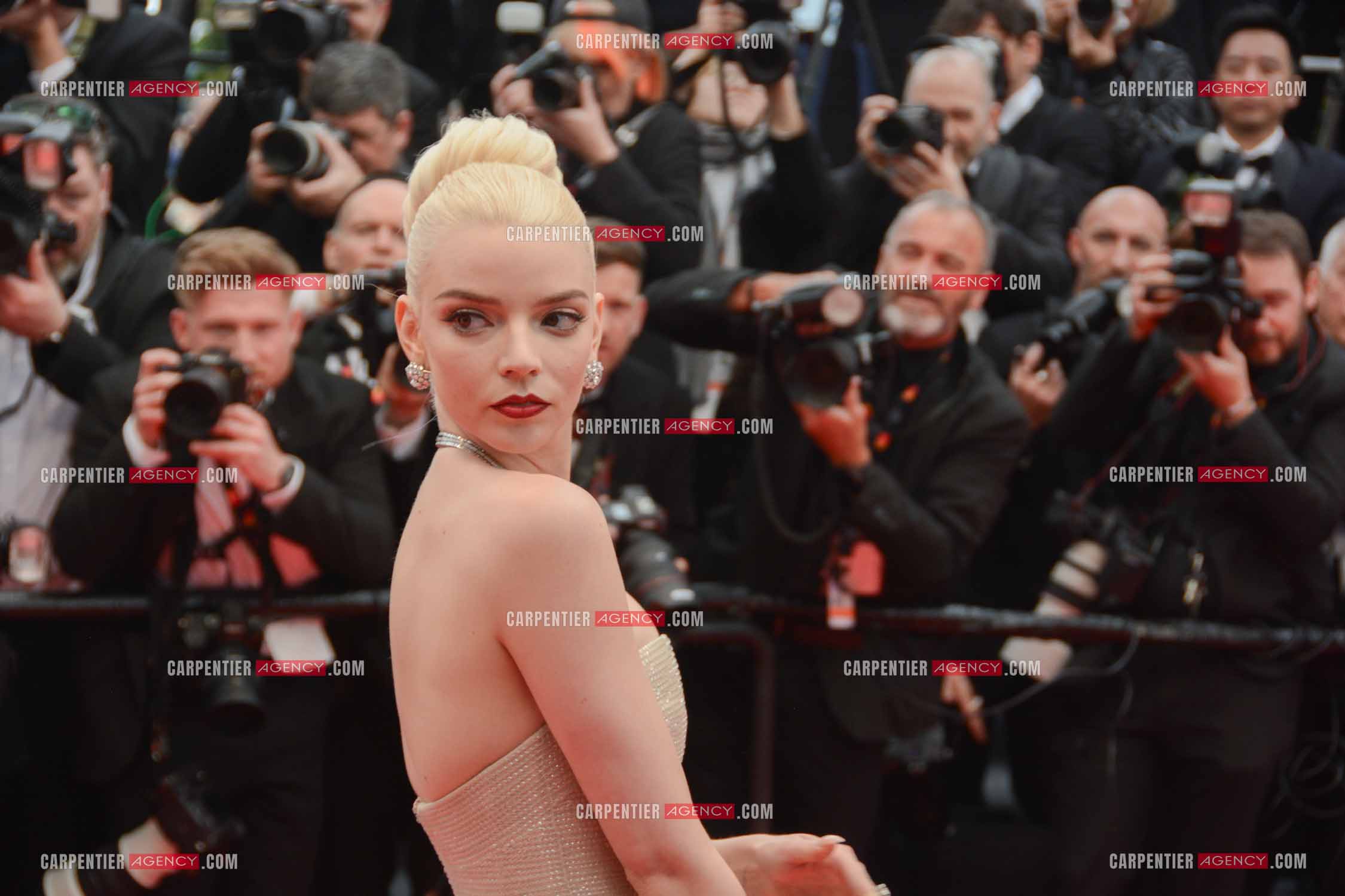 Festival de Cannes 2024. 77e édition du 14 au 25 Mai 2024. L'actrice américaine Anya Taylor-Joy - Montée des marches “ FURIOSA “. Une saga de “ MAD MAX “.